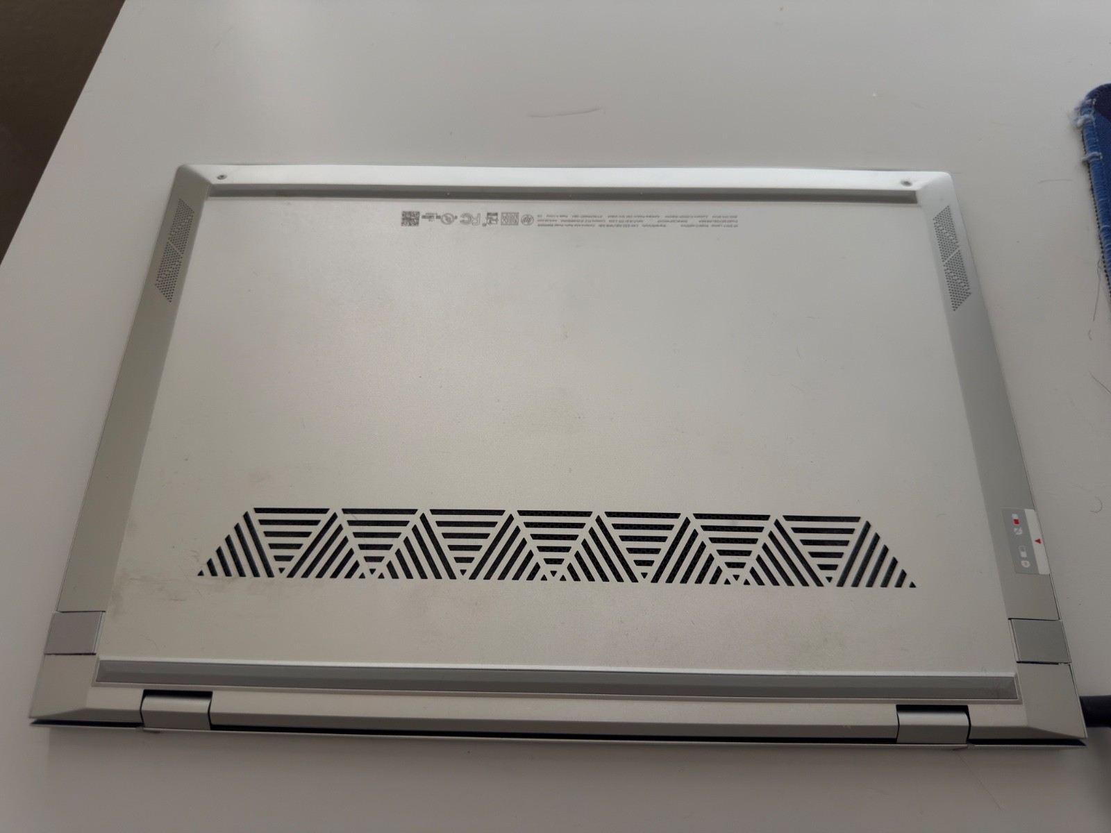HP ENVY 13-aq0011ms Laptop i5-8265U 8GB RAM 238GB SSD – READ DESCRIPTION