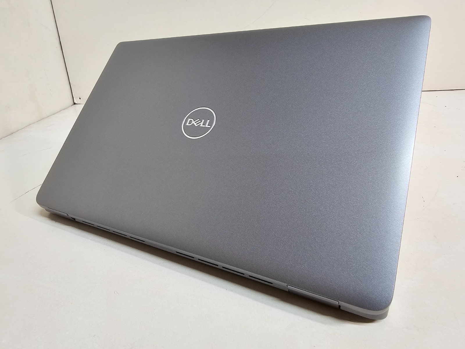Dell Latitude 5340 2 in 1 Tablet Laptop – i5-1365U 16GB 256GB 13.3″ Touchscreen
