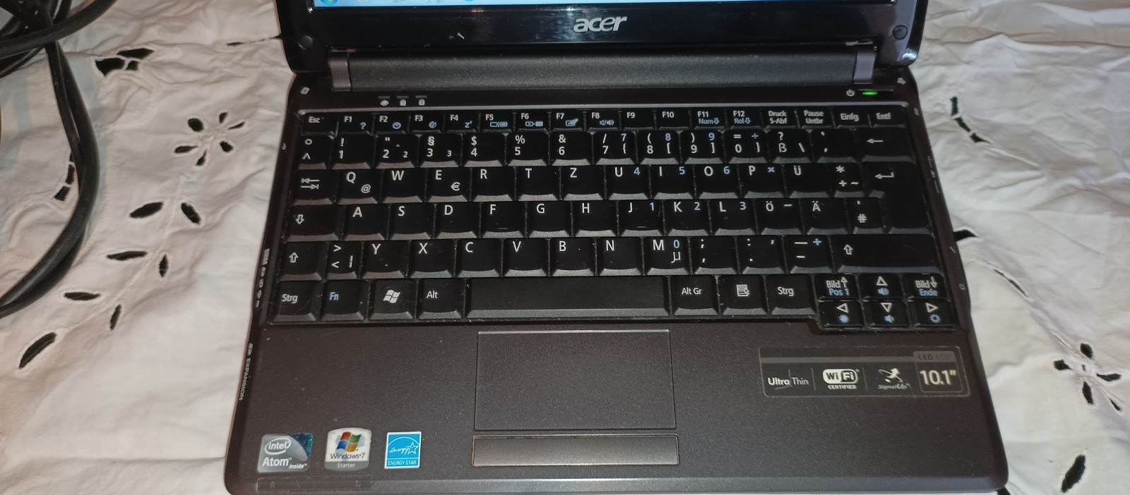 Acer Aspire One ZG8 Netbook, Intel Atom, 1GB RAM, 108GB HDD