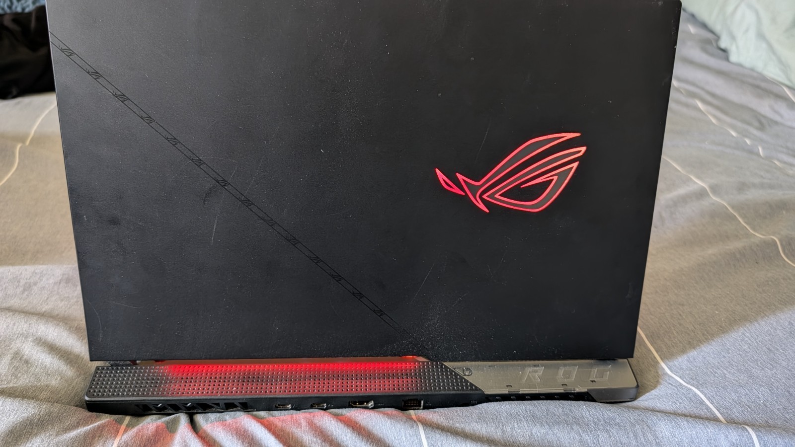 ASUS ROG Strix Scar 15 15.6″ (1TB SSD, Intel Core i9 12th Gen., 5.00 GHz, 16GB)