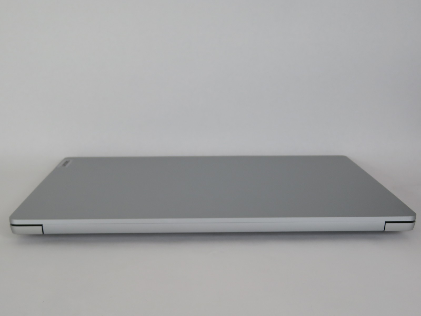 Ideapad Slim 5 16IRU9 16in Intel Core 7 150U 1.8GHz 8GB RAM 512GB SSD