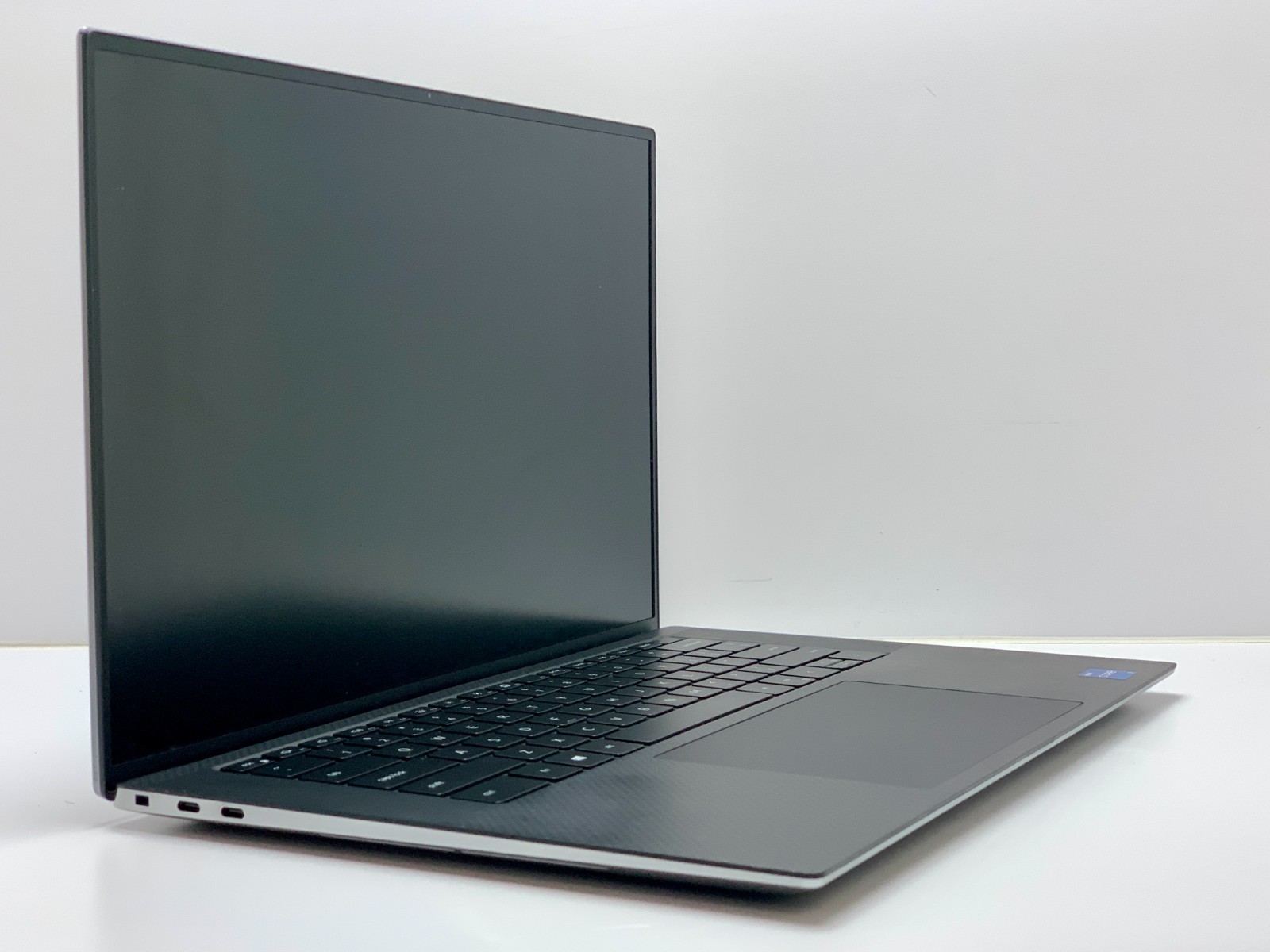 Dell Precision 5560 | i7-11800H | 32GB RAM | 512GB NVMe | LINUX