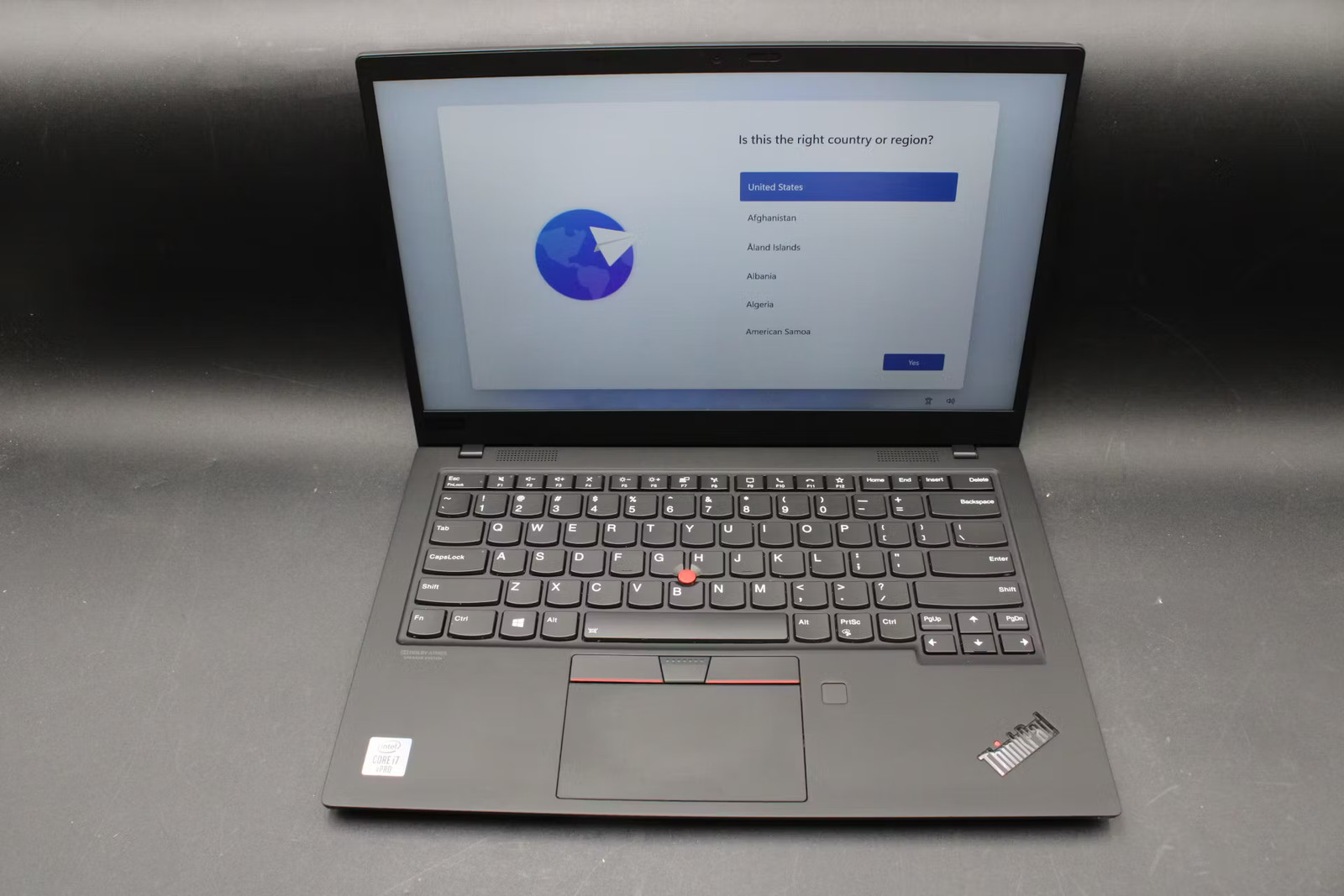Lenovo ThinkPad X1 Carbon Gen 8 Used 13.9″ (i7-10610U-16GB-512GB NVMe)