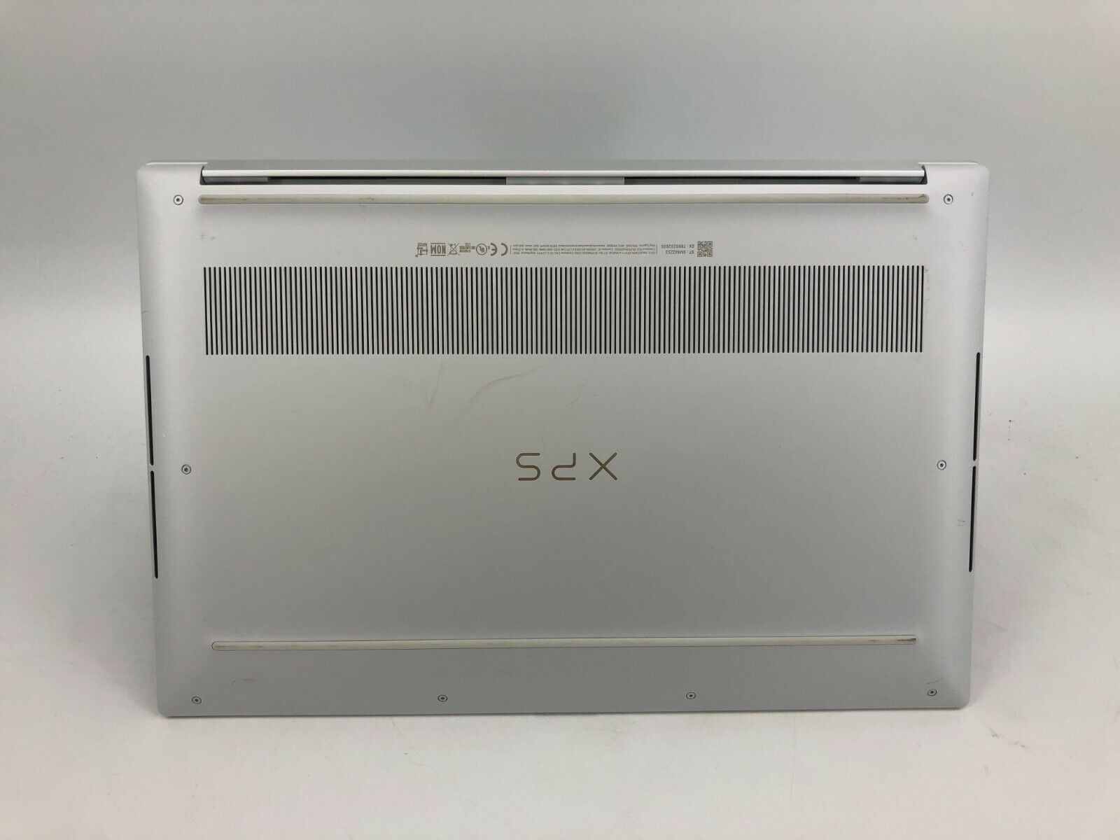 Dell XPS 15 9500 i7-10750H 512GB SSD 32GB DDR4 GTX 1650 TI UHD TOUCH 4K – White