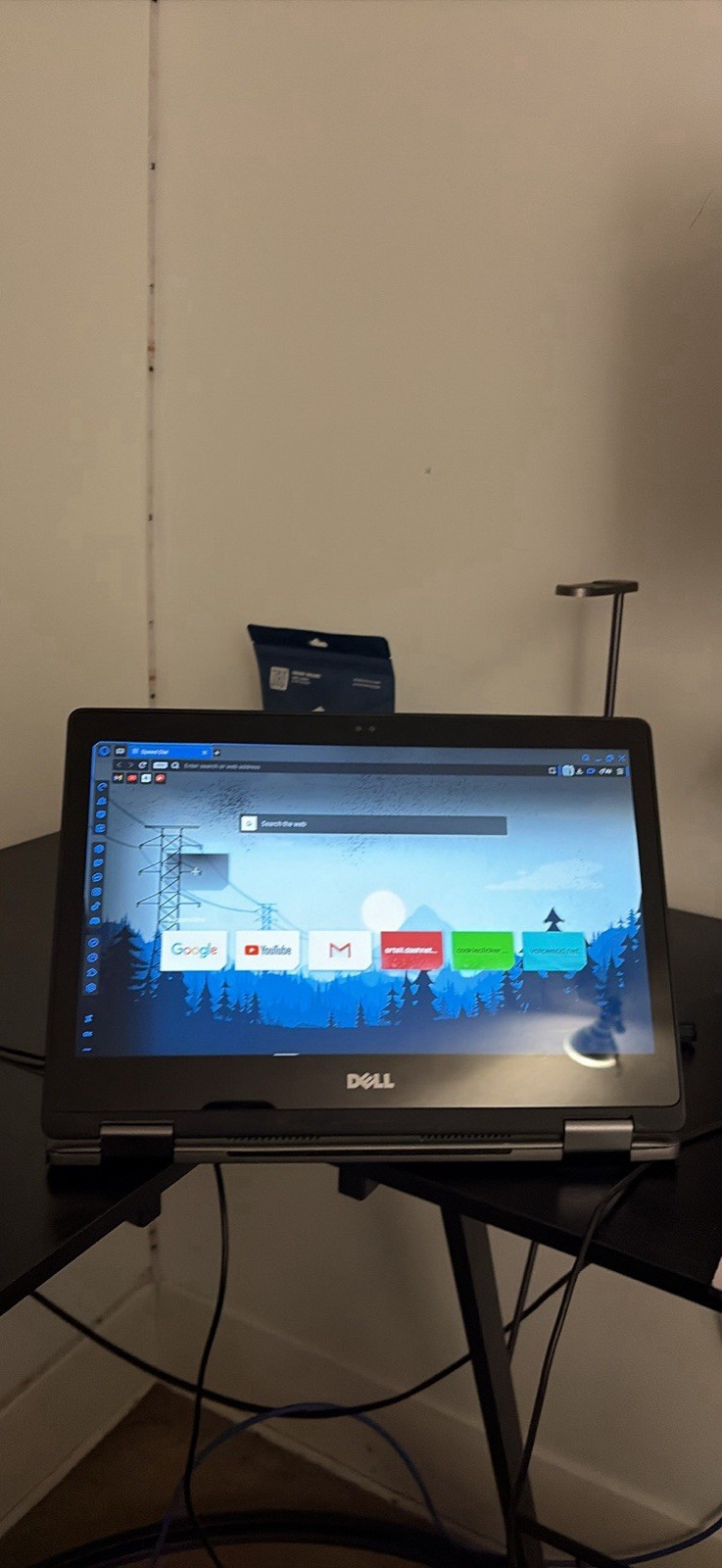 Dell Inspiron 7375 2-in-1 Laptop AMD Ryzen 5 8GB RAM 238GB SSD 13.3″ Touchscreen