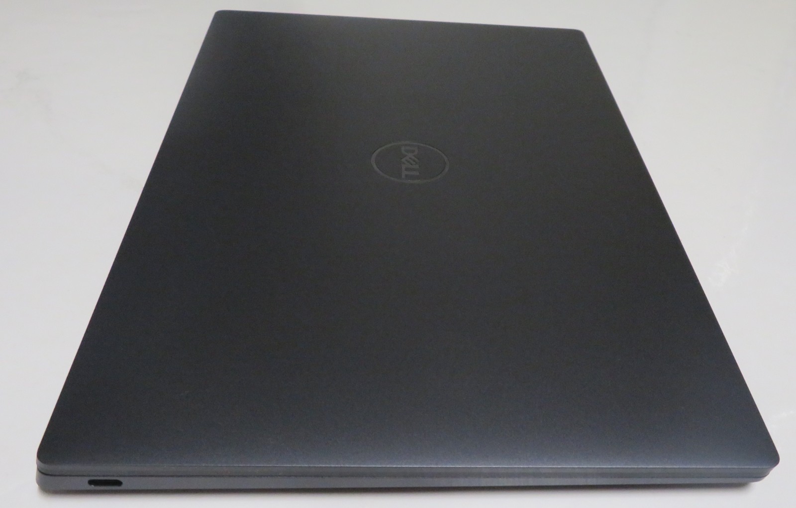 Dell XPS 13 9350 13.4″ Copilot+ Laptop Intel Core Ultra 7 256V 16GB RAM 512GB