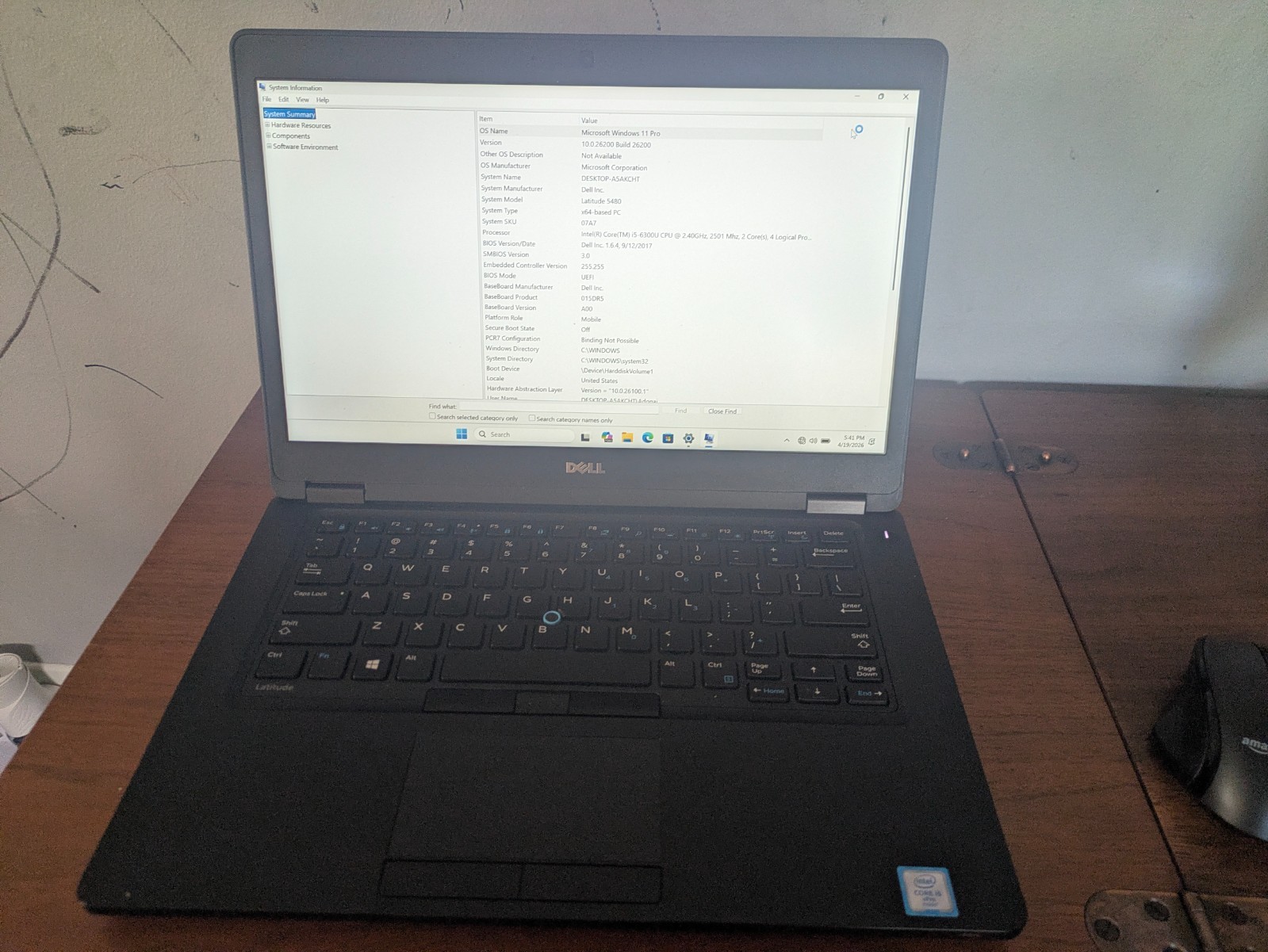 Dell Latitude 5480 14inch(256GB,Intel Core i5-6300U 2.4GHz,16GB RAM)Laptop-Black
