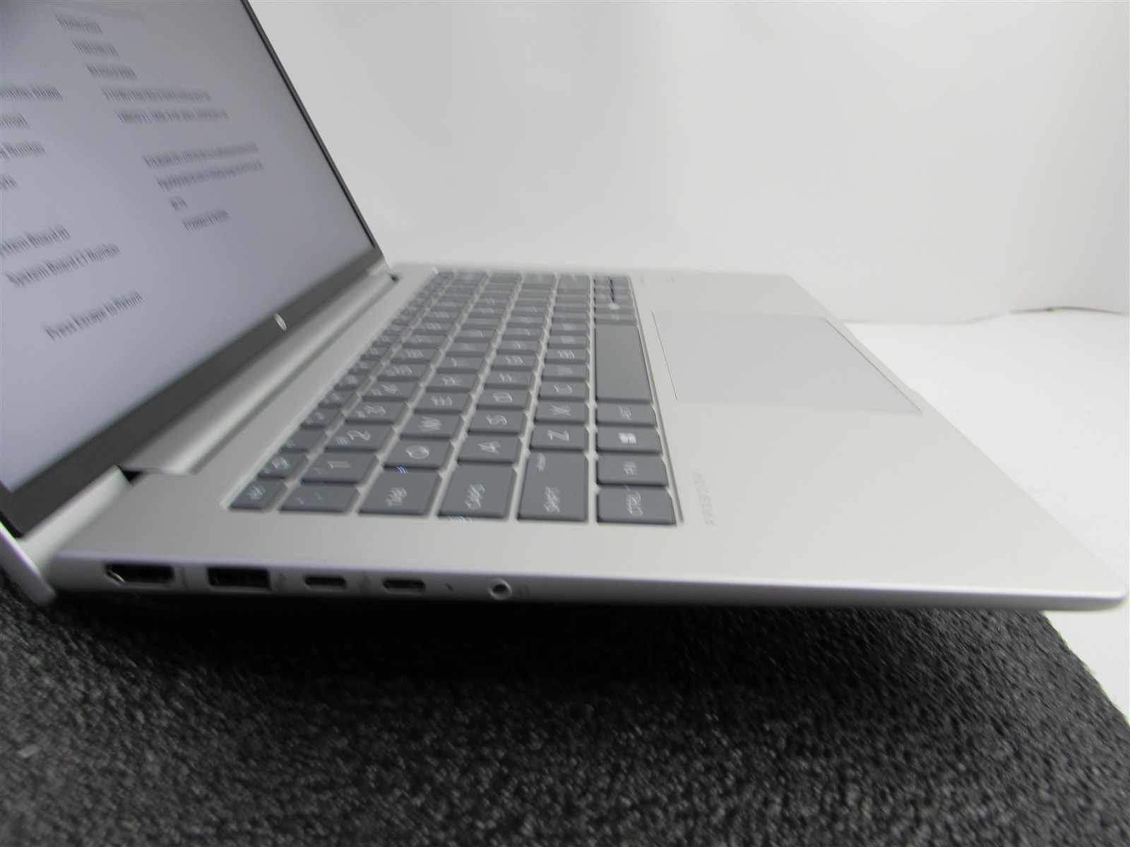 HP PROBOOK 445 (G11) AMD RYZEN 7 7735U 256GB SSD 16GB RAM AMD GPU WIN 11 PRO