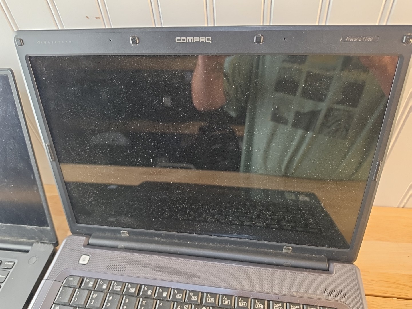 Dell XPS 15 P56F Laptop Computer & HP Presario F700 Parts Only
