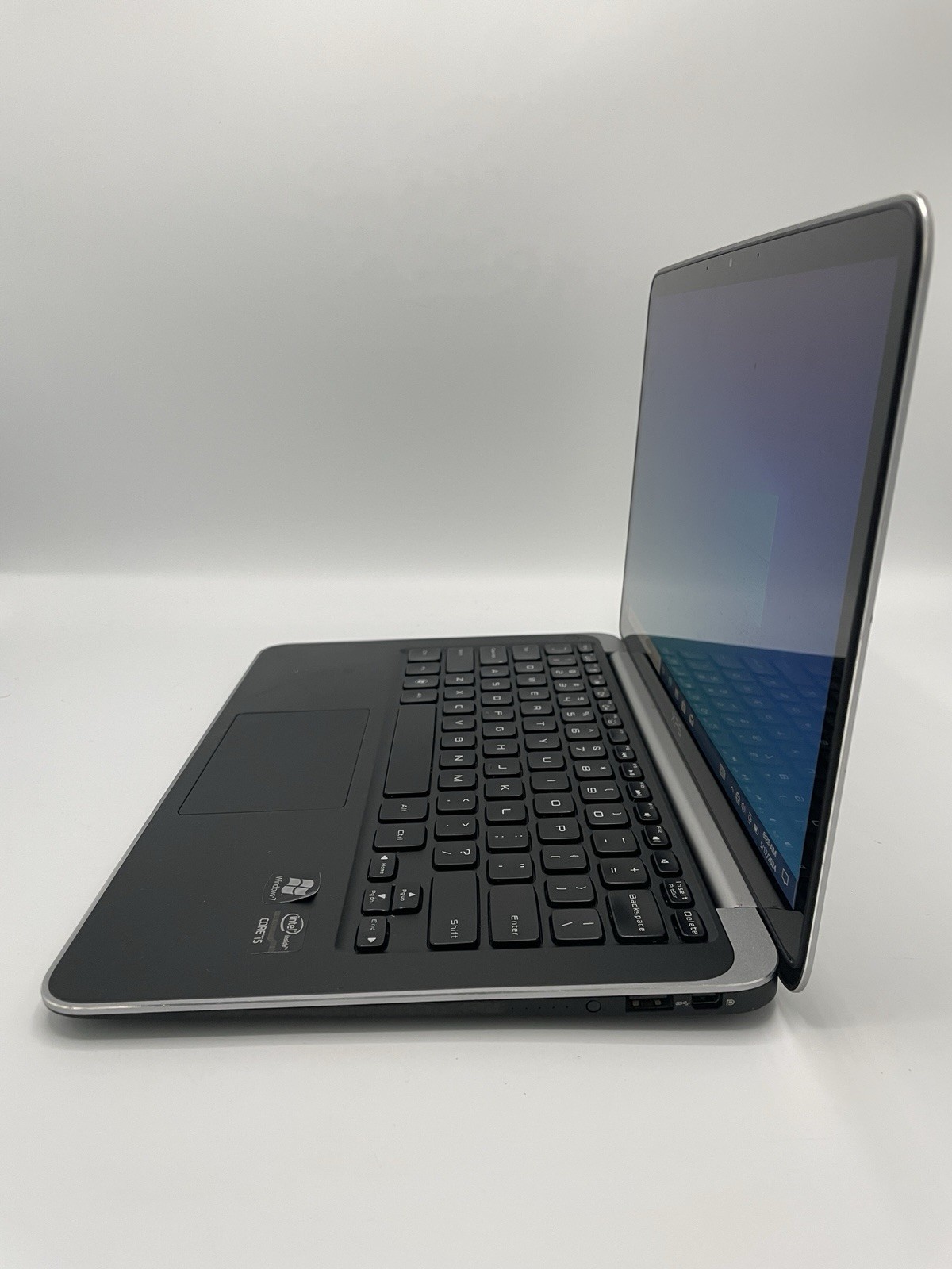 Dell XPS L321X Intel Core i5-2467M @1.60 GHz 4 GB RAM 128 GB SSD 13.3″ Win10 Pro