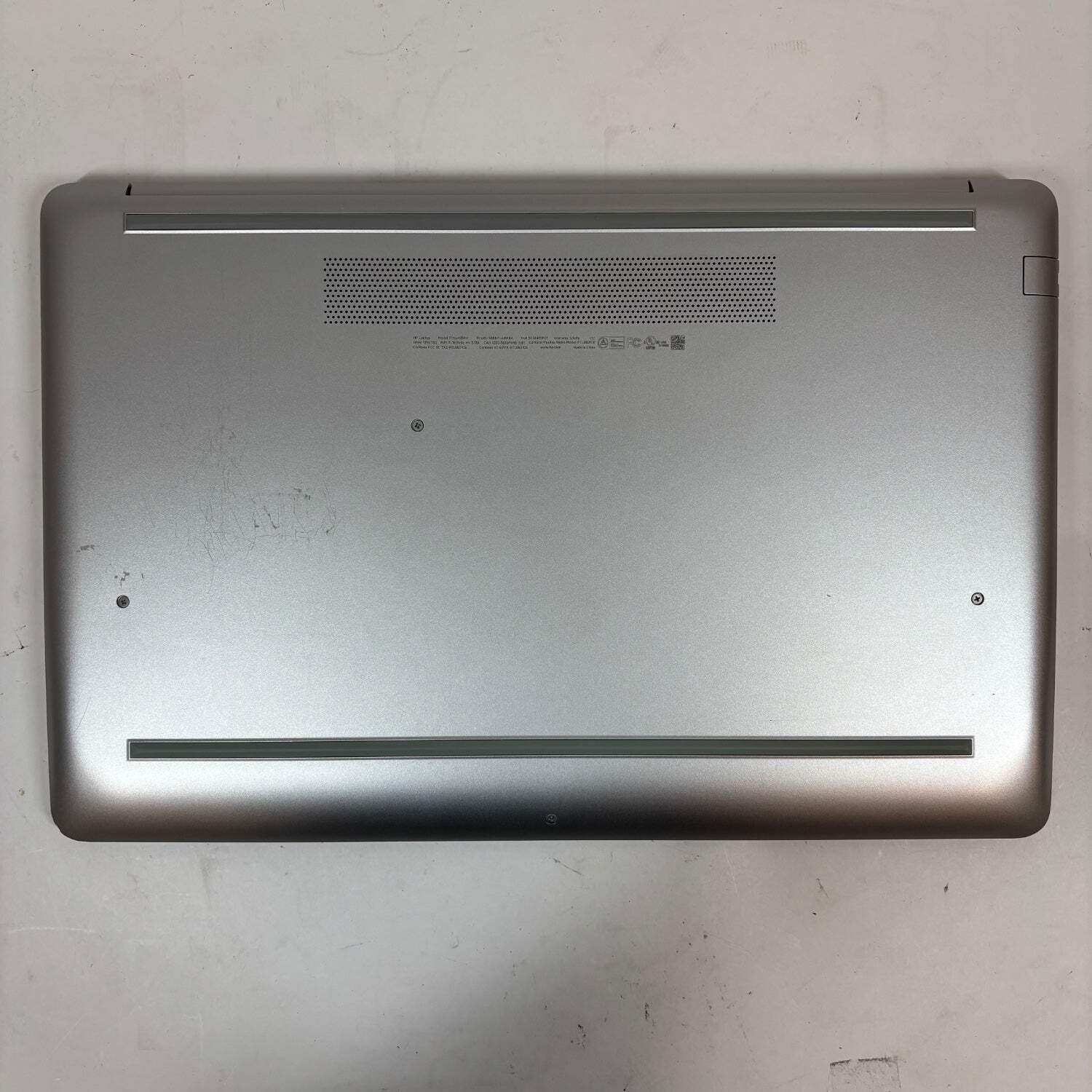 HP Laptop 17-BY4061NR 17.3″ i5-1135G7 2.4GHz 8GB RAM 500GB SSD