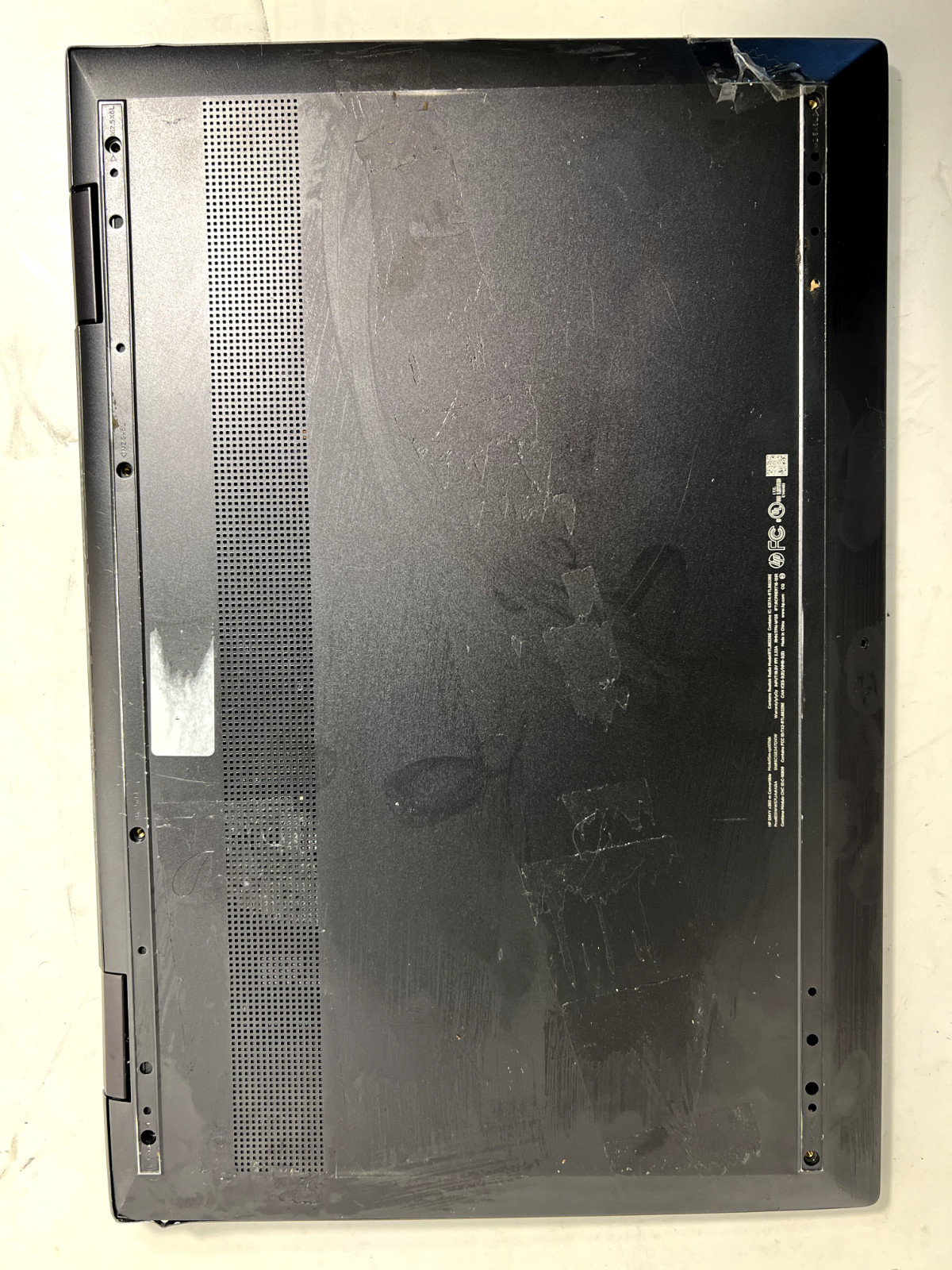 HP ENVY x360 Convertible Ryzen 5 2500U 2.0GHz 16GB DDR4 15.6″ TS LCD No OS / SSD