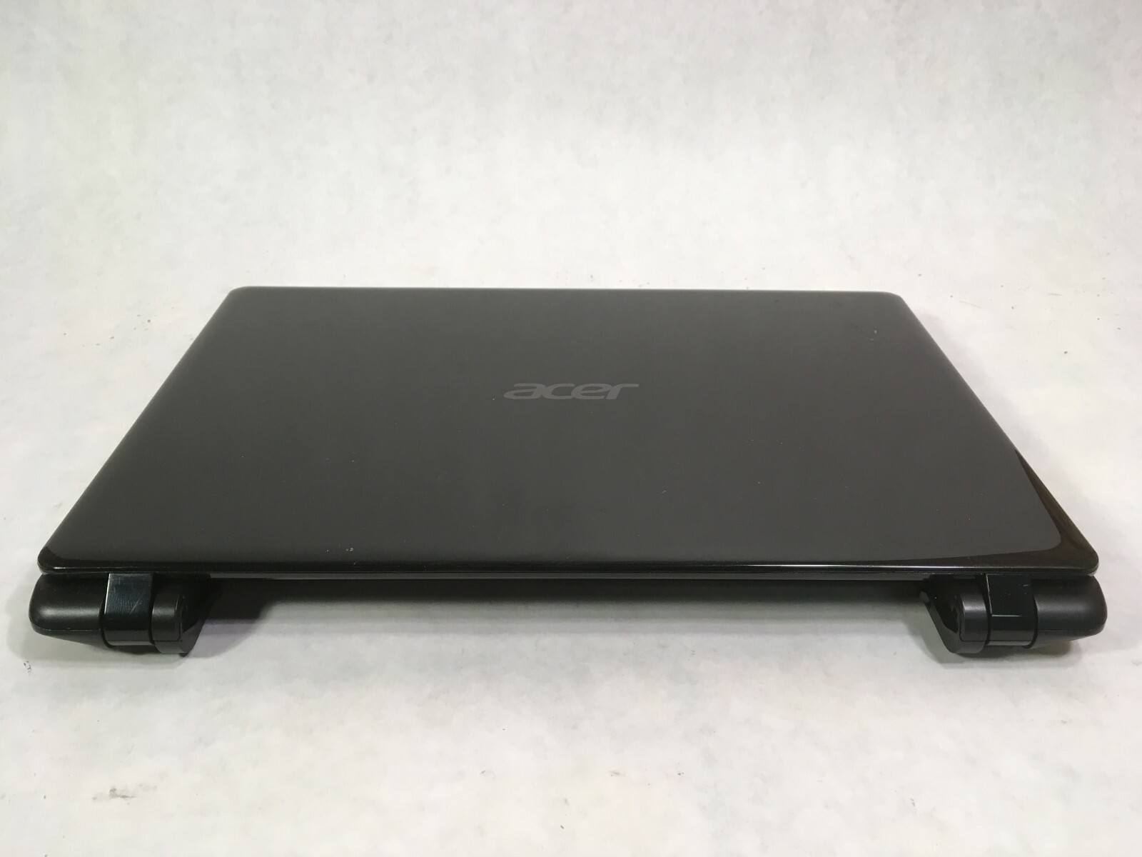 Acer Aspire V5-121 11.6″ Laptop AMD C-70 1.0GHz – CRACKED SCREEN -RR