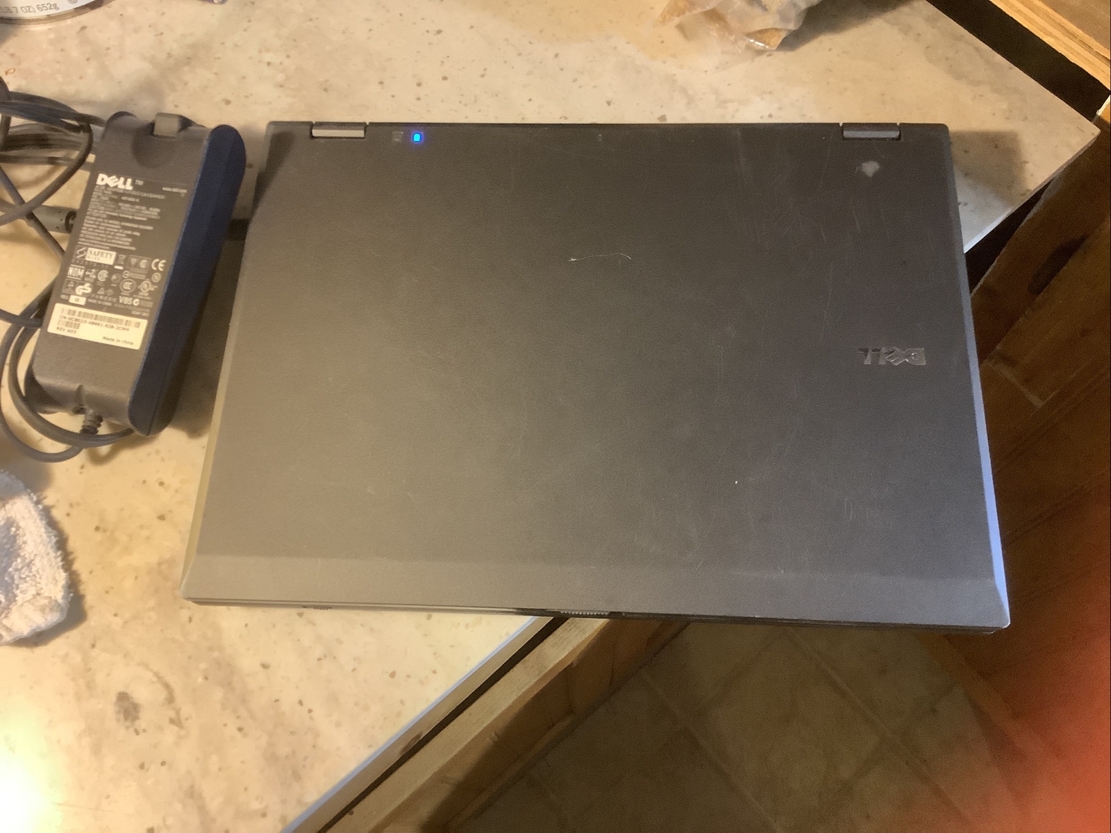 Dell Latitude Laptop E5410 14″ With power supply charger FOR PARTS / AS IS ]