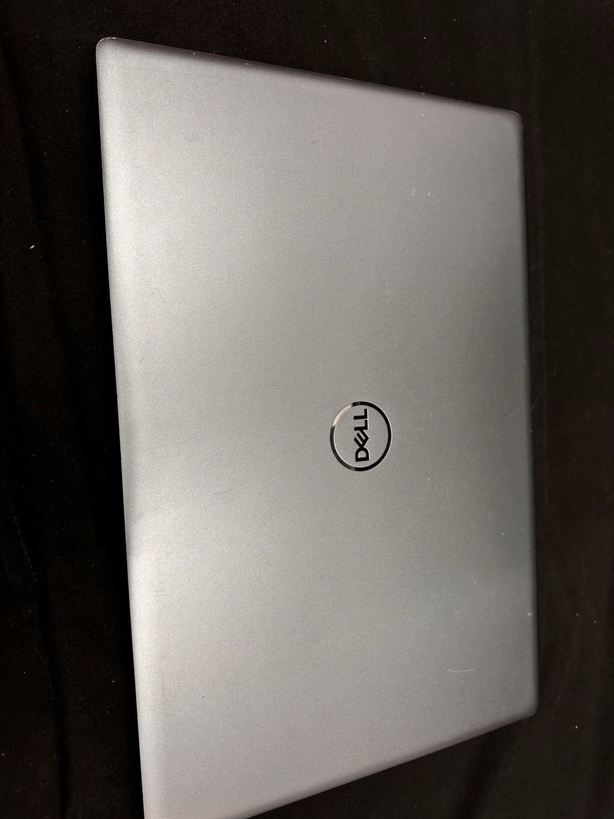 Dell Precision 7750 17.3″ i5-10400H 2.6GHz 32Gb Ram 512Gb SSD Nvme. #08