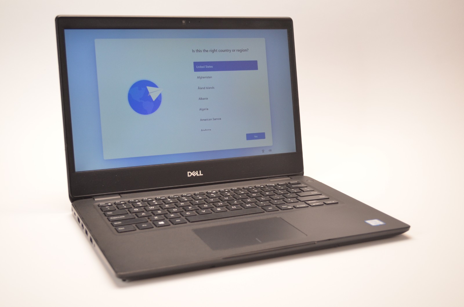 Dell Latitude 3400 14″ i5-8265U 1.6GHz 8GB RAM 256 M.2 Good Batt Win11 GRADE B