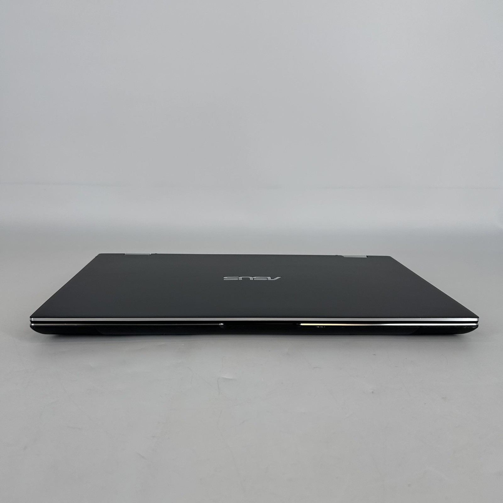Asus Zenbook Flip 15 FHD TOUCH i7-1165G7 2.8GHz 16GB 1TB SSD GTX 1650 Max-Q Good