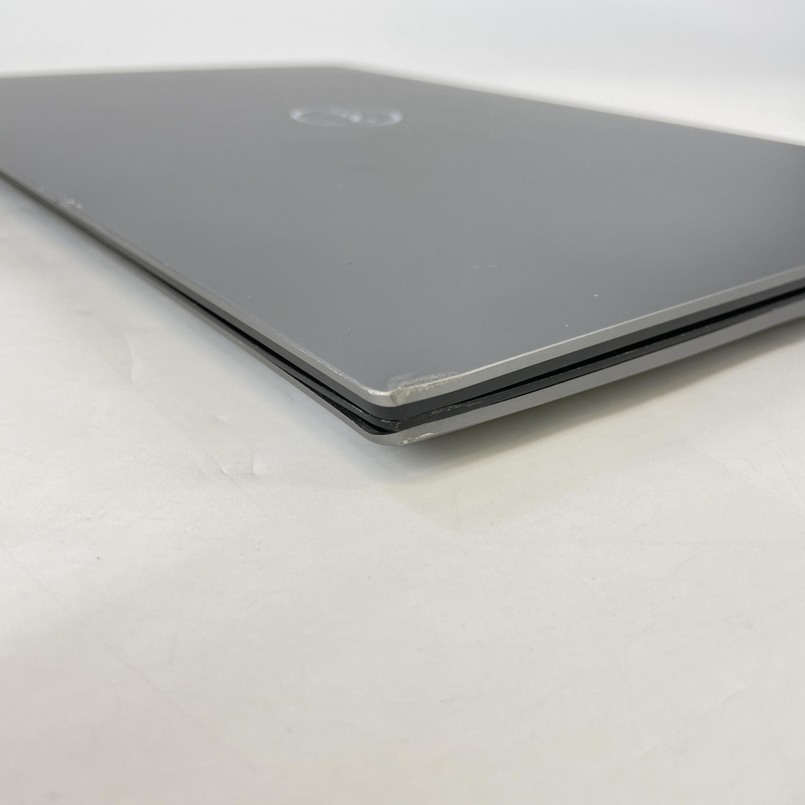 Dell Precision 5570 15.6 FHD+ 2.3GHz i7-12700H 32GB 512GB RTX A2000 BENT FRAME