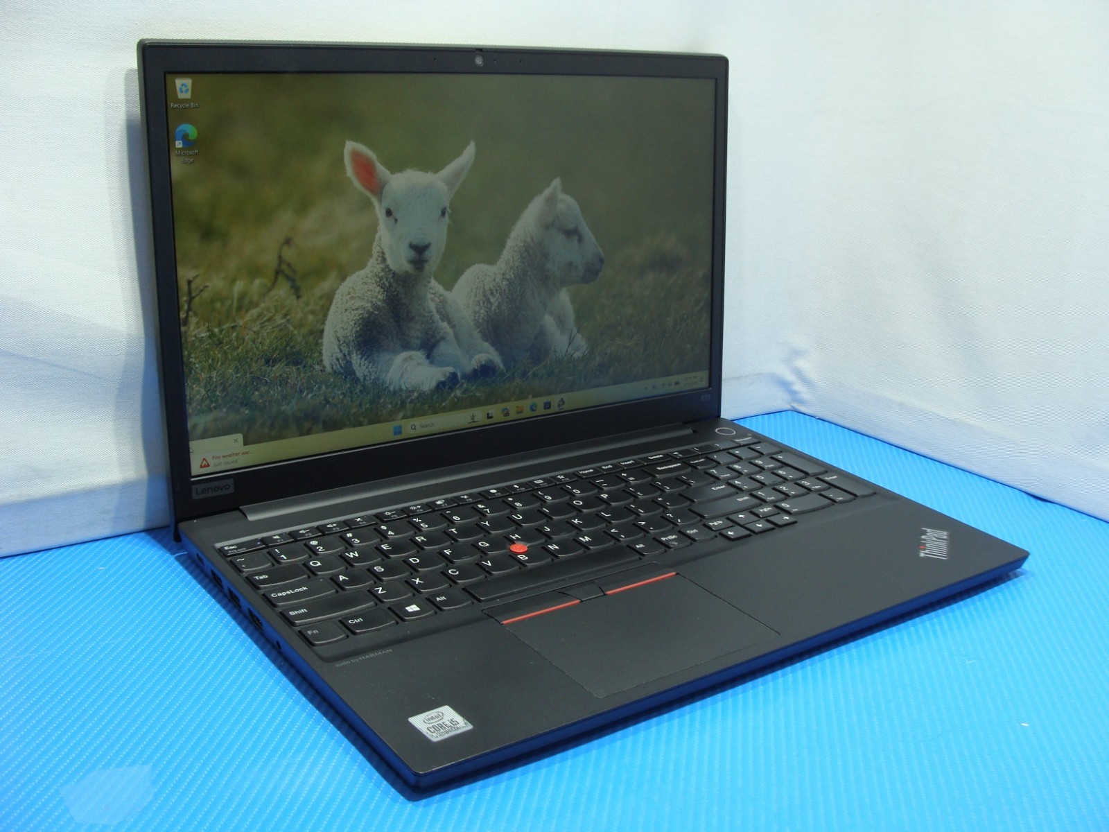 Lenovo ThinkPad E15 15.6″FHD Intel i5-10210U 1.6Ghz 8GB 256GB Windows 11 Pro +PA