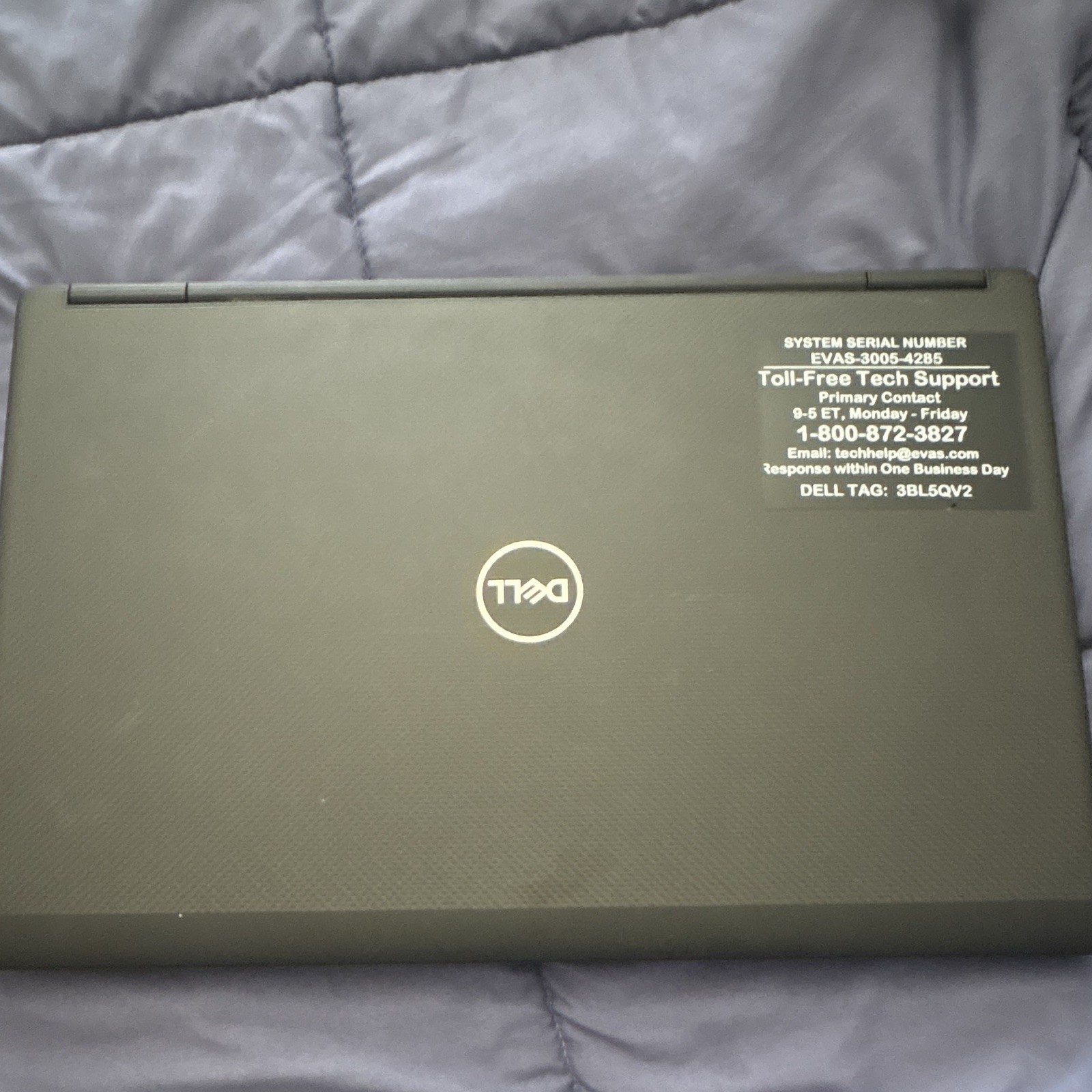 Dell Precision 7750 Workstation 17.3″ i7 16GB 512GB SSD Quadro T2000 W10P