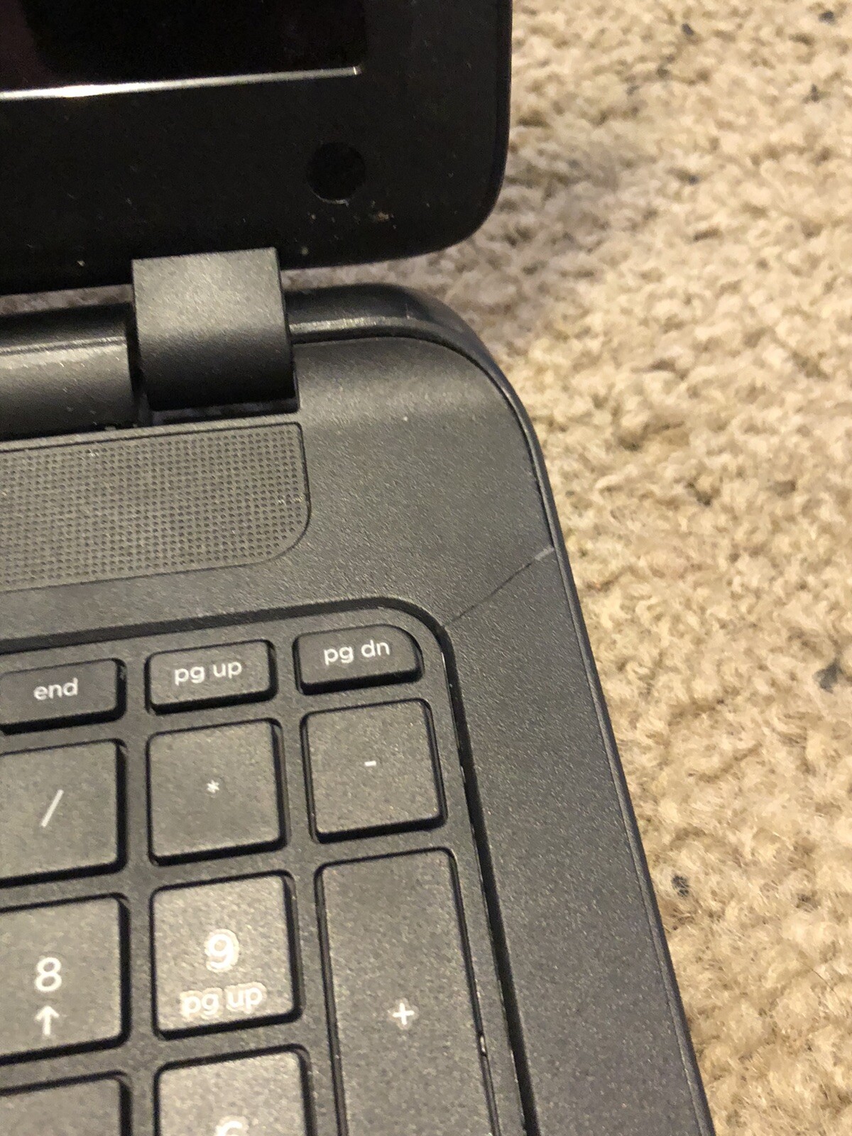 HP 15-f211WM Black laptop PARTS ONLY NO HDD As is