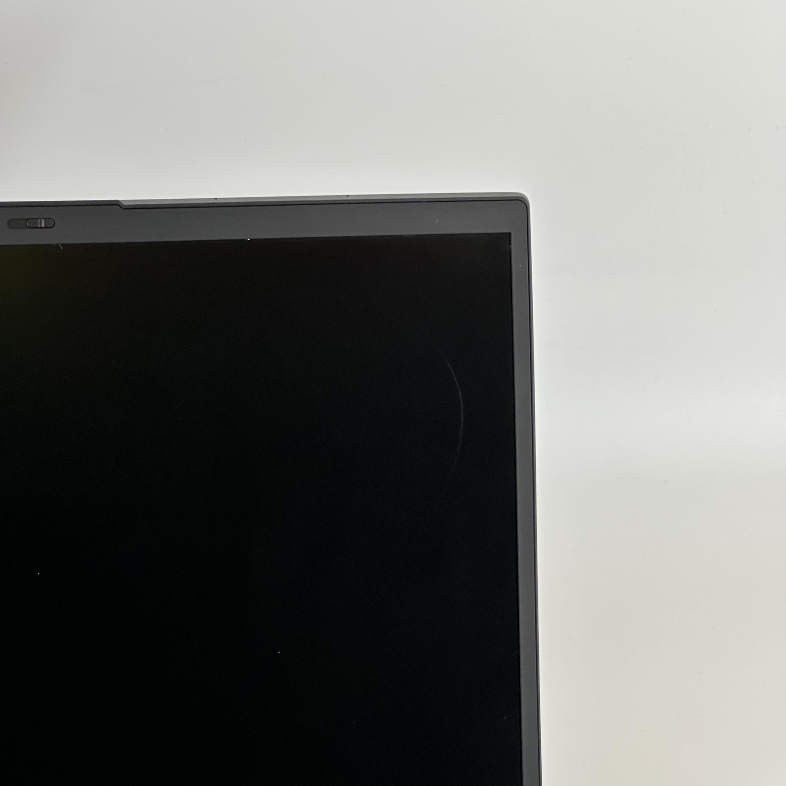 Lenovo ThinkPad X1 Carbon Gen 10 14 FHD+ TOUCH 2.1 GHz i7-1260P 16GB 512GB SSD