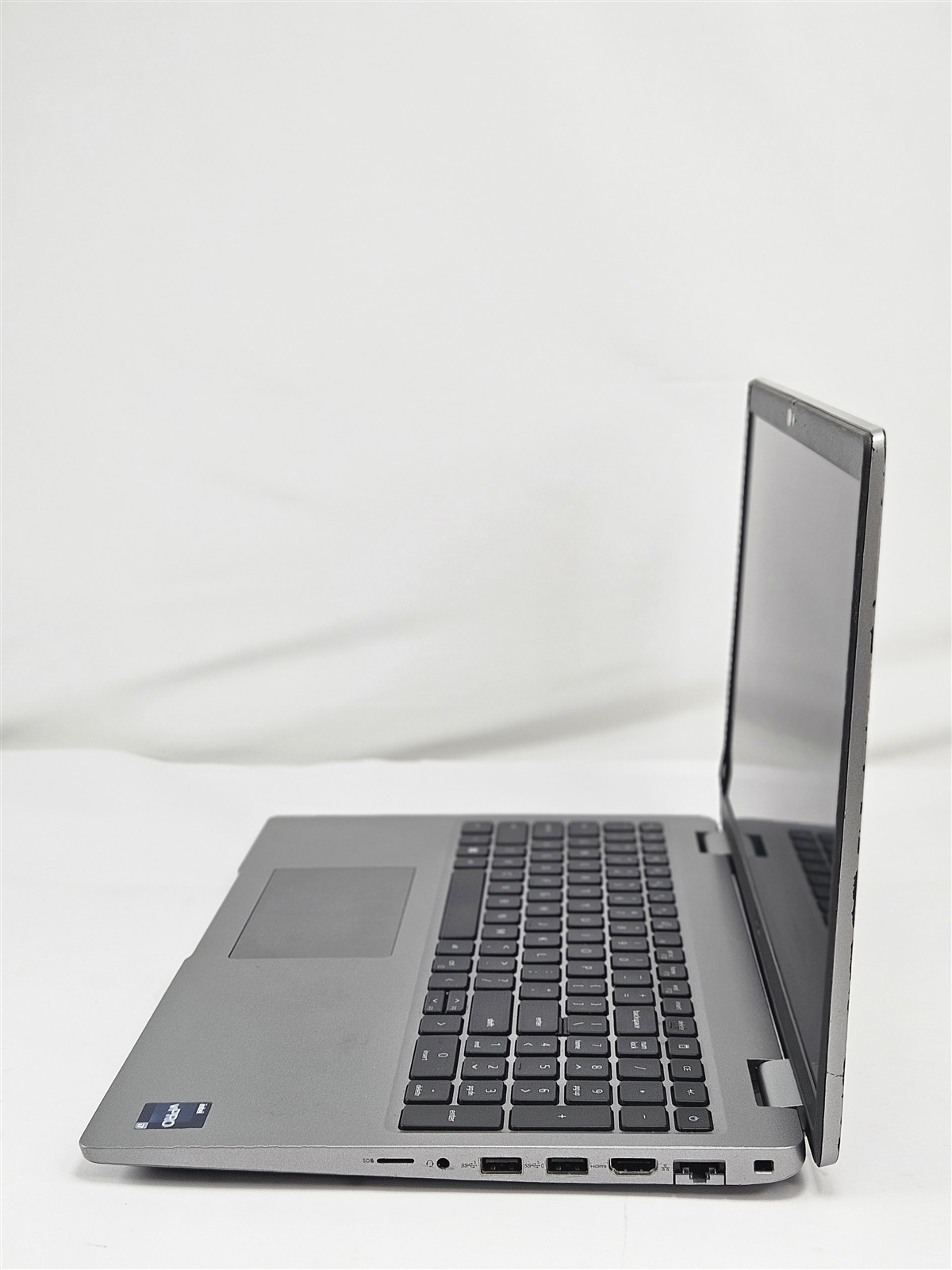 Dell Latitude 5540 i7-1370P 32GB RAM 1TB SSD 15.6″