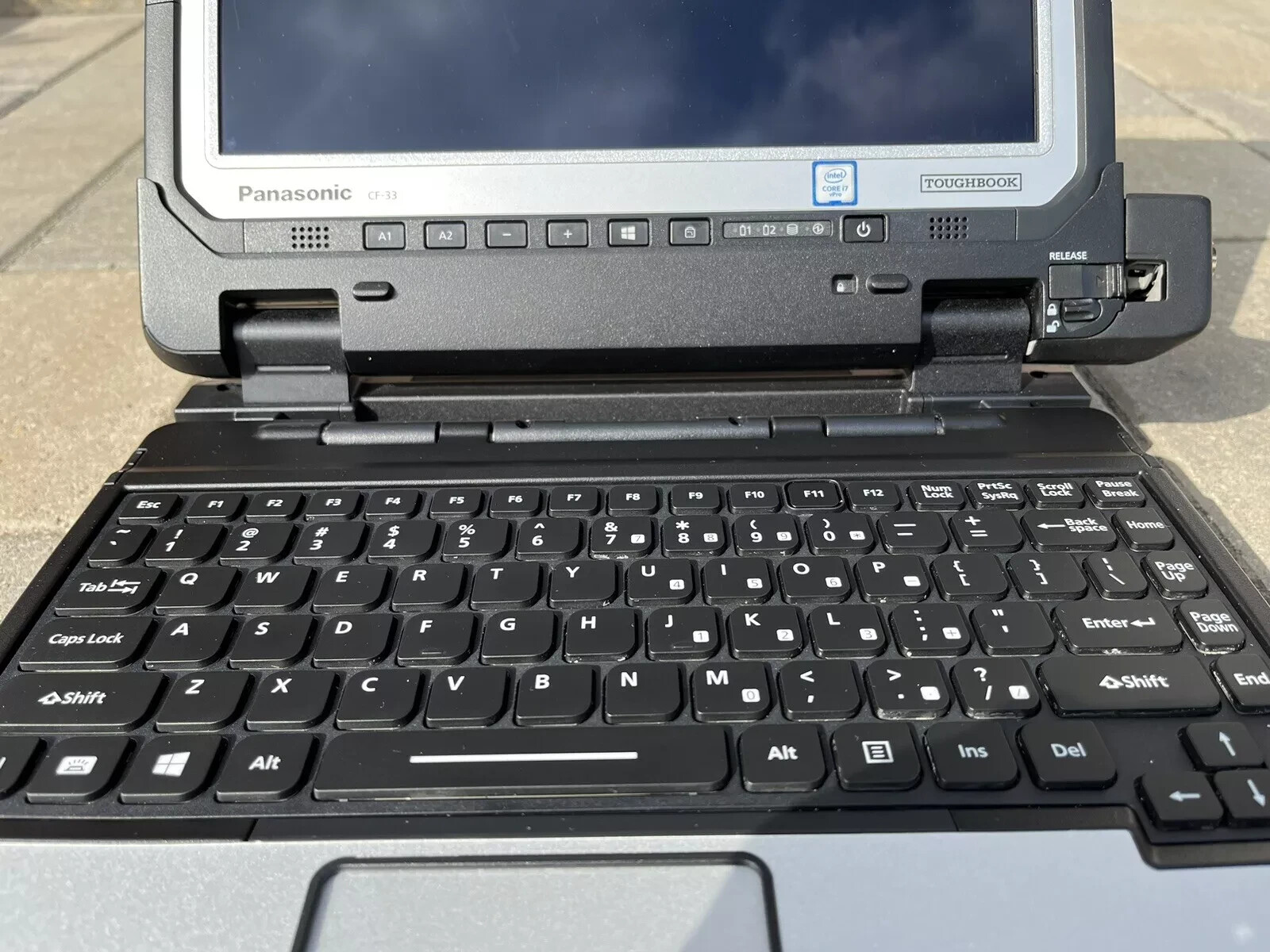 Panasonic Toughbook CF-33 Win 11 Core i7-7600U 16GB 512GB Slim Keyboard Docking