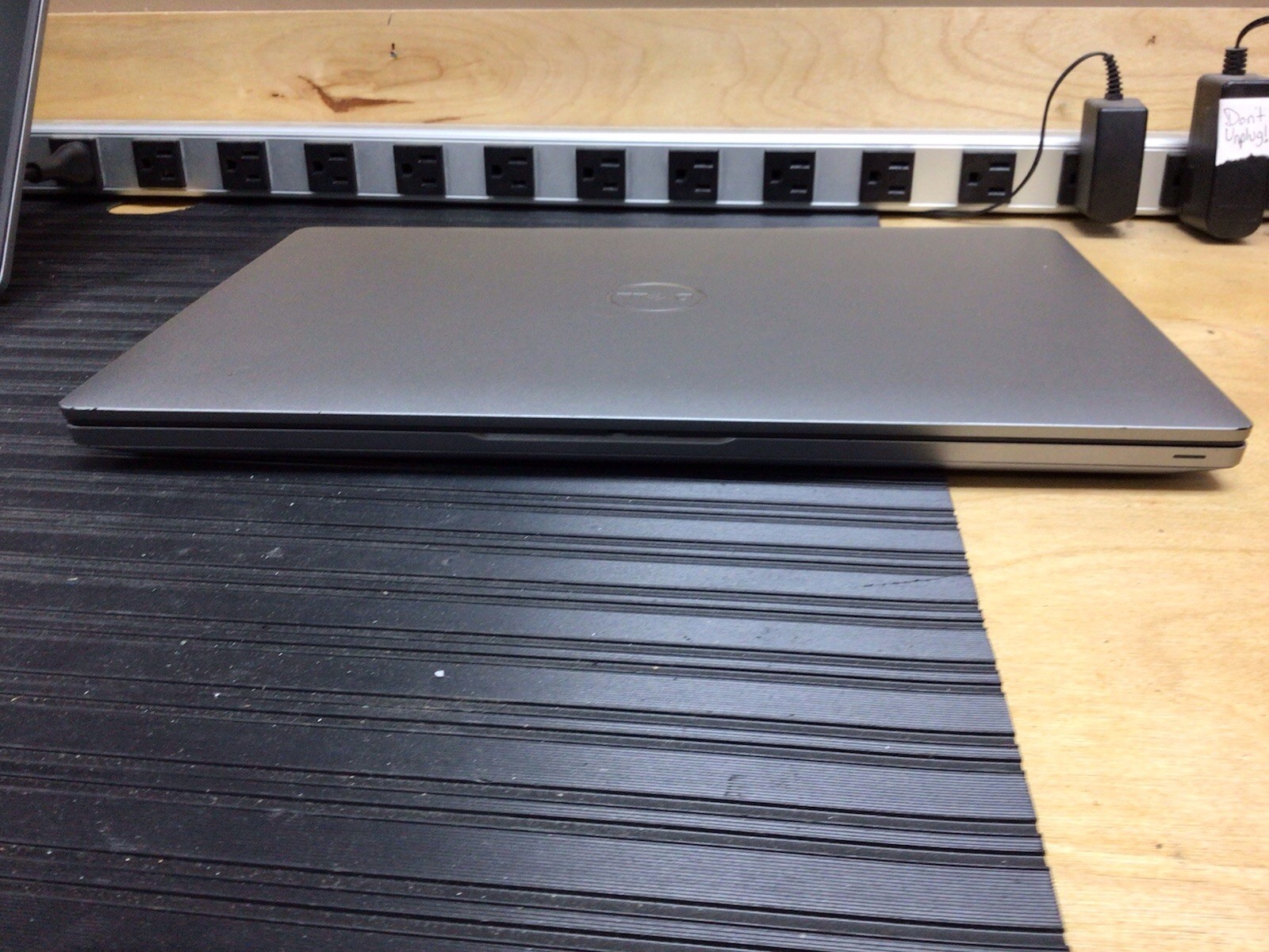 Dell Latitude 5430 14″ FHD i7-1255U 1.7GHz 256GB SSD 16GB RAM W11P