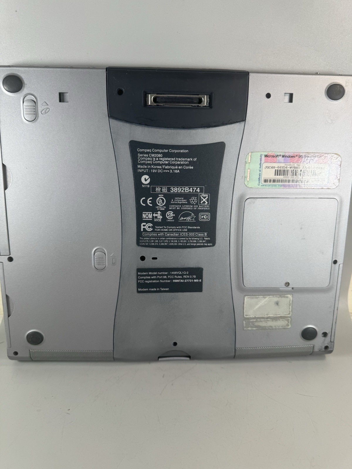 Compaq Presario 1700 Laptop Boots Windows 98 w/ Bag PSU HP CD-RW Dock