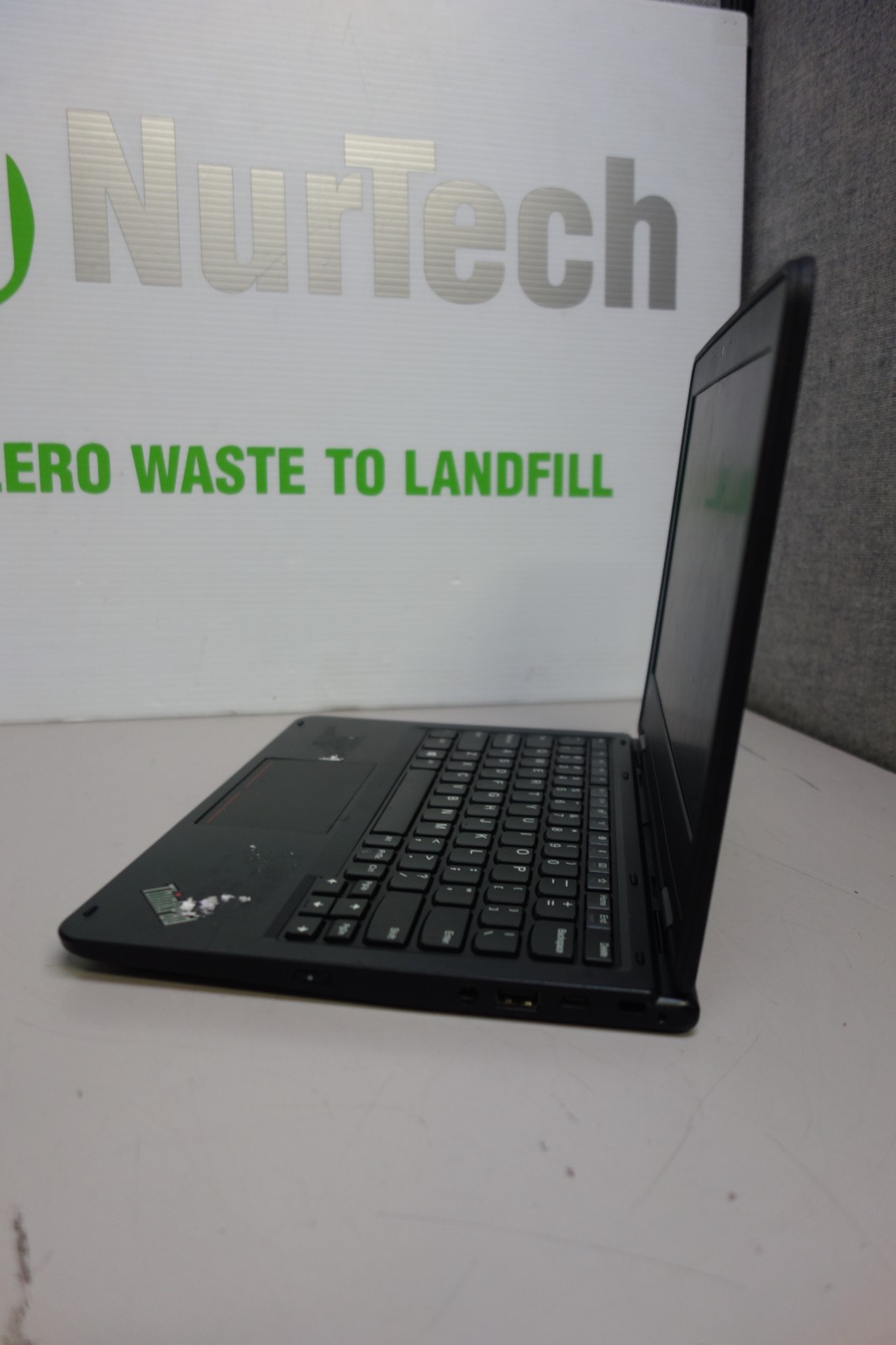 Lenovo ThinkPad 11e 11″ Celeron N4100 1.1GHz 4GB/128GB m2SSD Laptop[BIOS|NO OS]