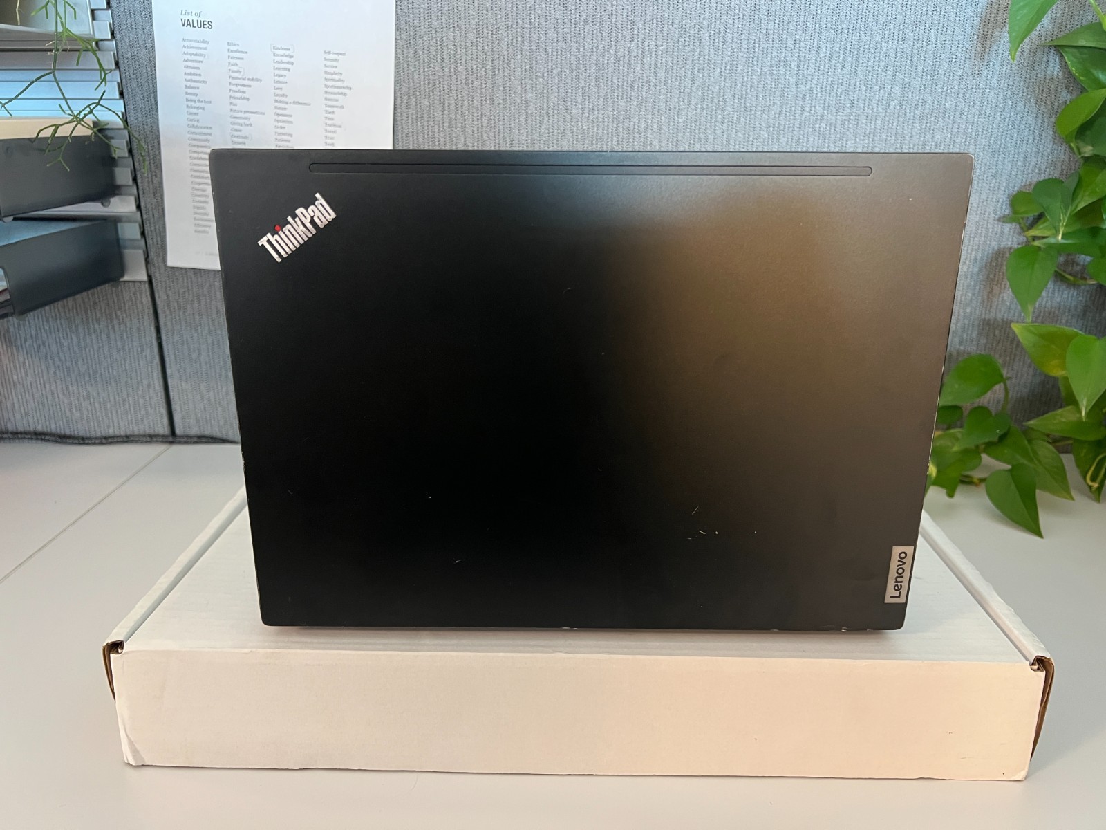 Lenovo ThinkPad L14 GEN 2 AMD RYZEN 5 PRO 5500U 256GB 14″ Win 11Fami