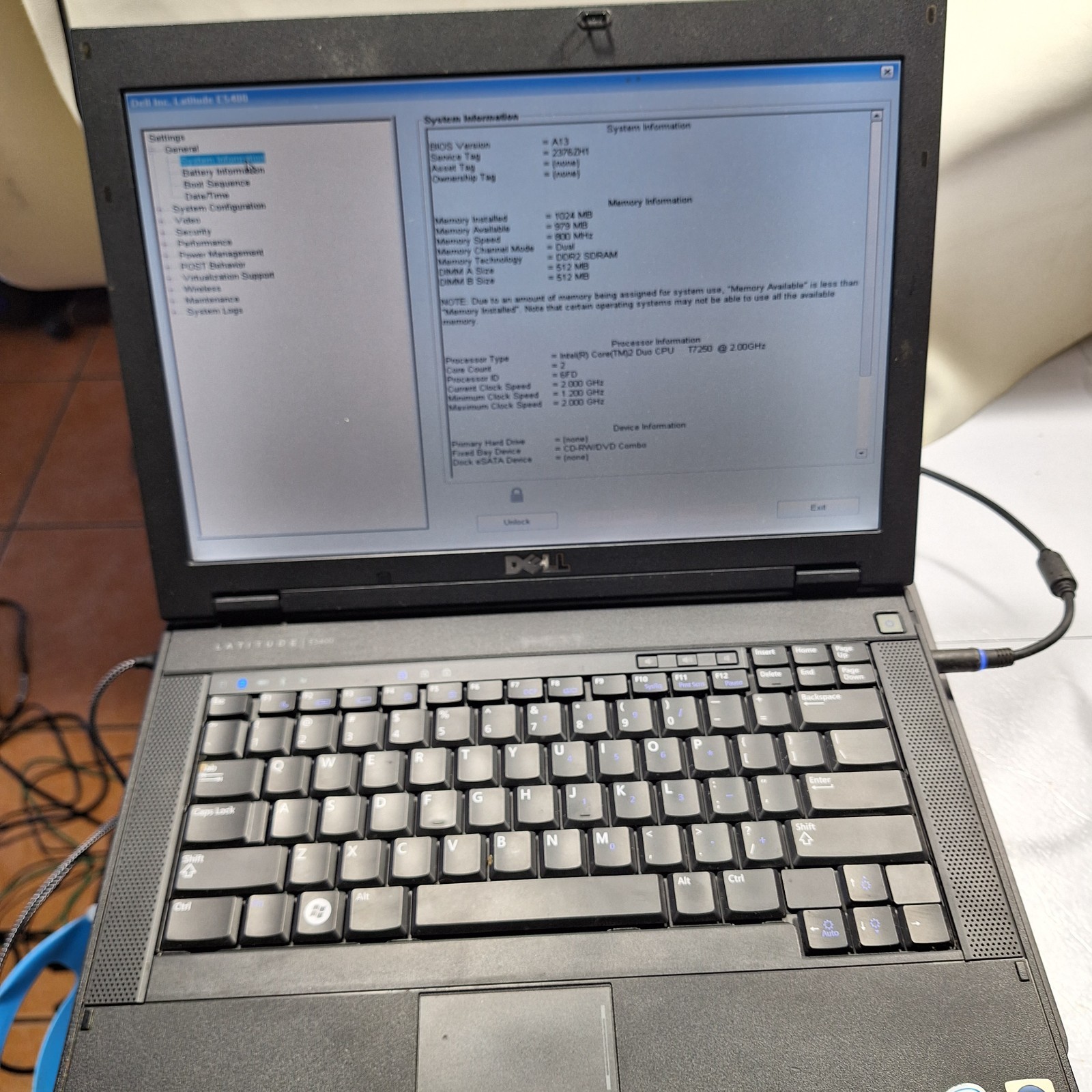 Dell Latitude E5400 14.1″ Intel Core 2 Duo T7250 @ 2.00Ghz 1GB Ram No HDD No OS