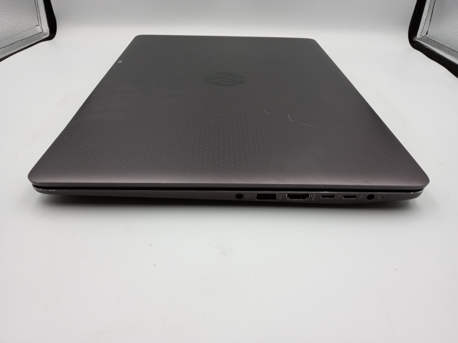 HP ZBook Studio G3 15″ Touchscreen i7-6820HQ 4GB 128GB Win11 – NO BATTERY -RR