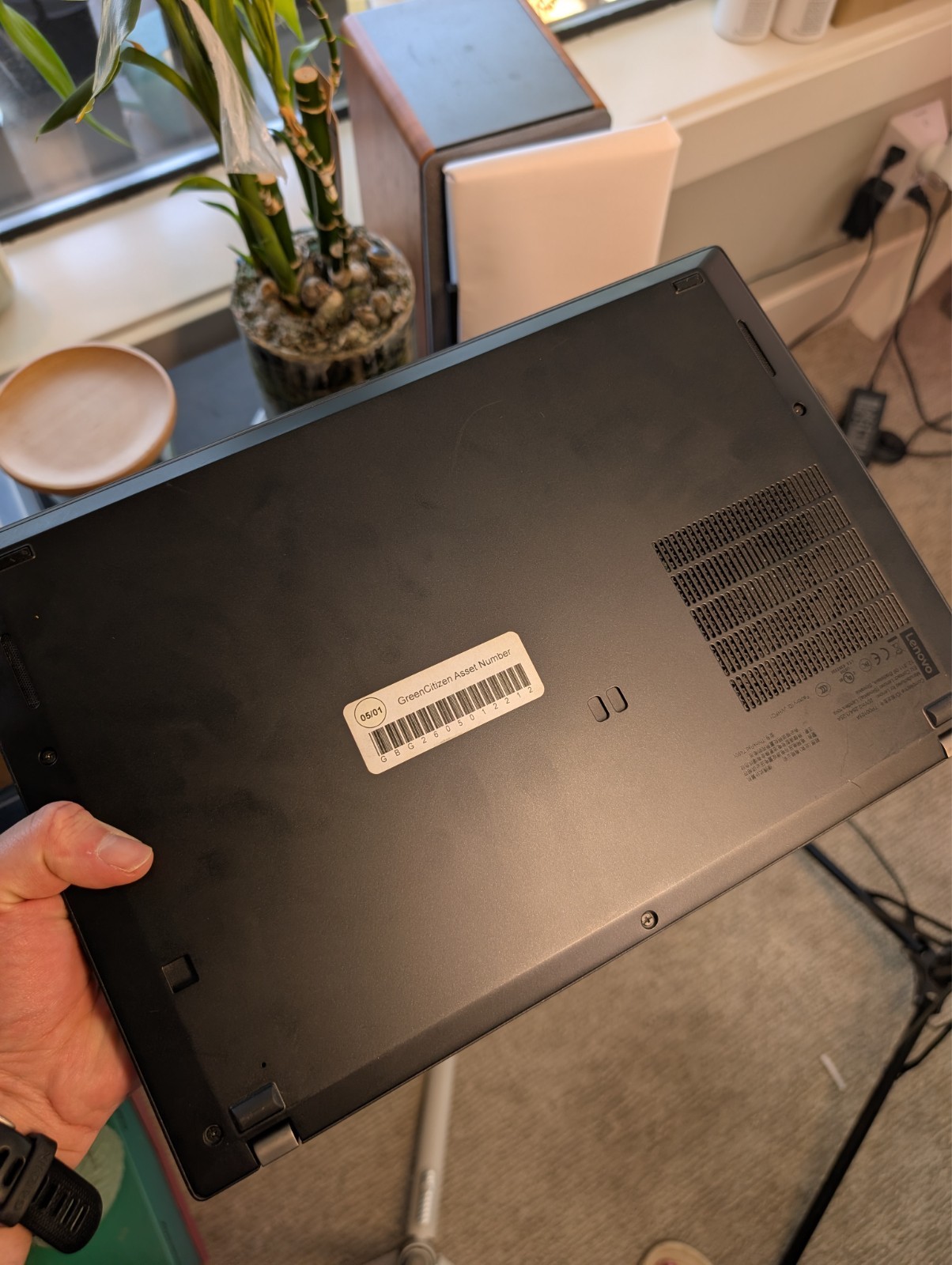 Dual Boot Win/Linux Lenovo Thinkpad t490s Laptop: i5+8gb+512gb. w/ Power adapter