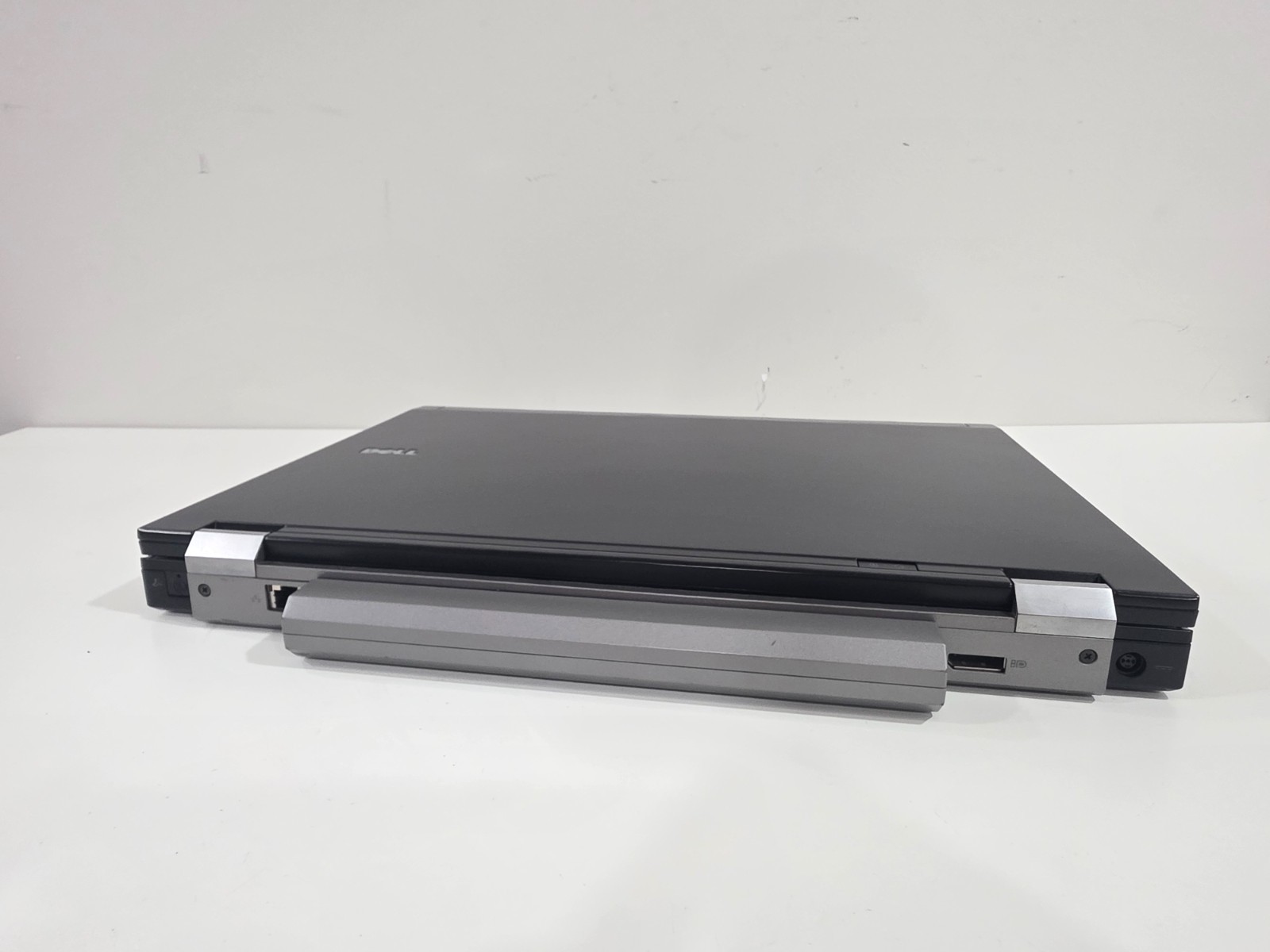 Vintage Dell Latitude E6500 Intel Core2 Duo CPU T9400 4GB Webcam Bluetooth