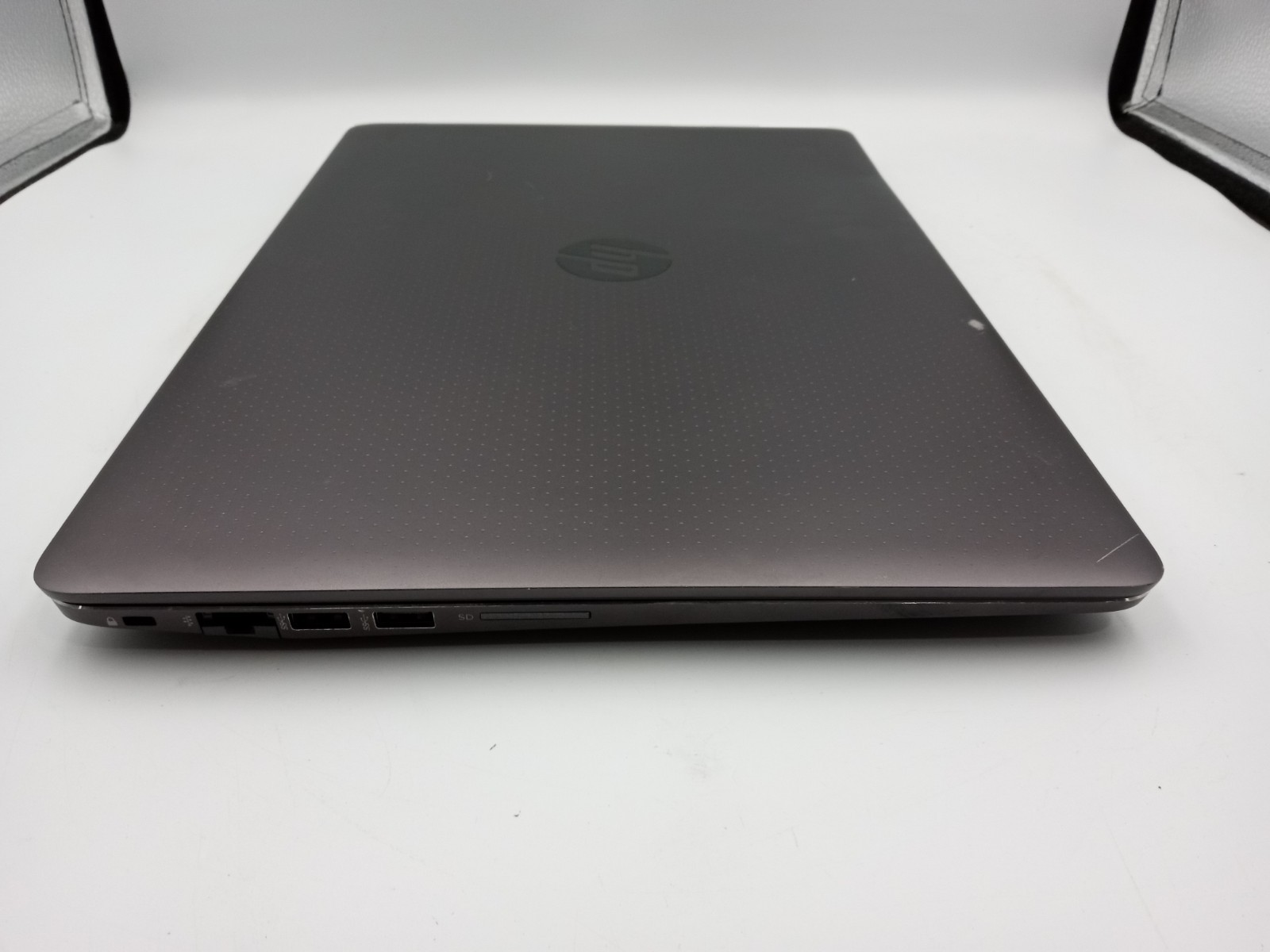 HP ZBook Studio G3 15″ Touchscreen i7-6820HQ 4GB 128GB Win11 – NO BATTERY -RR