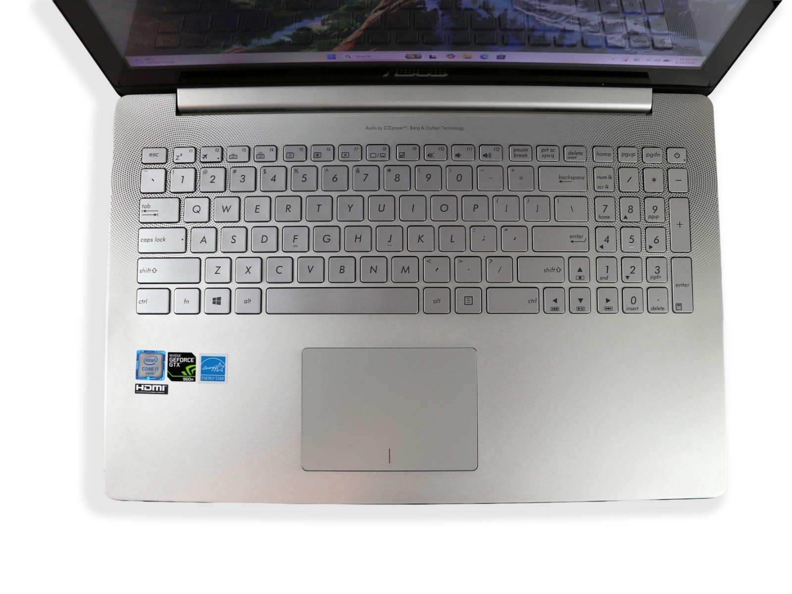 Asus UX501V 15.6″ 4K UHD Touch Core i7-6700HQ 16GB DDR4 512GB SSD NVIDIA 960M