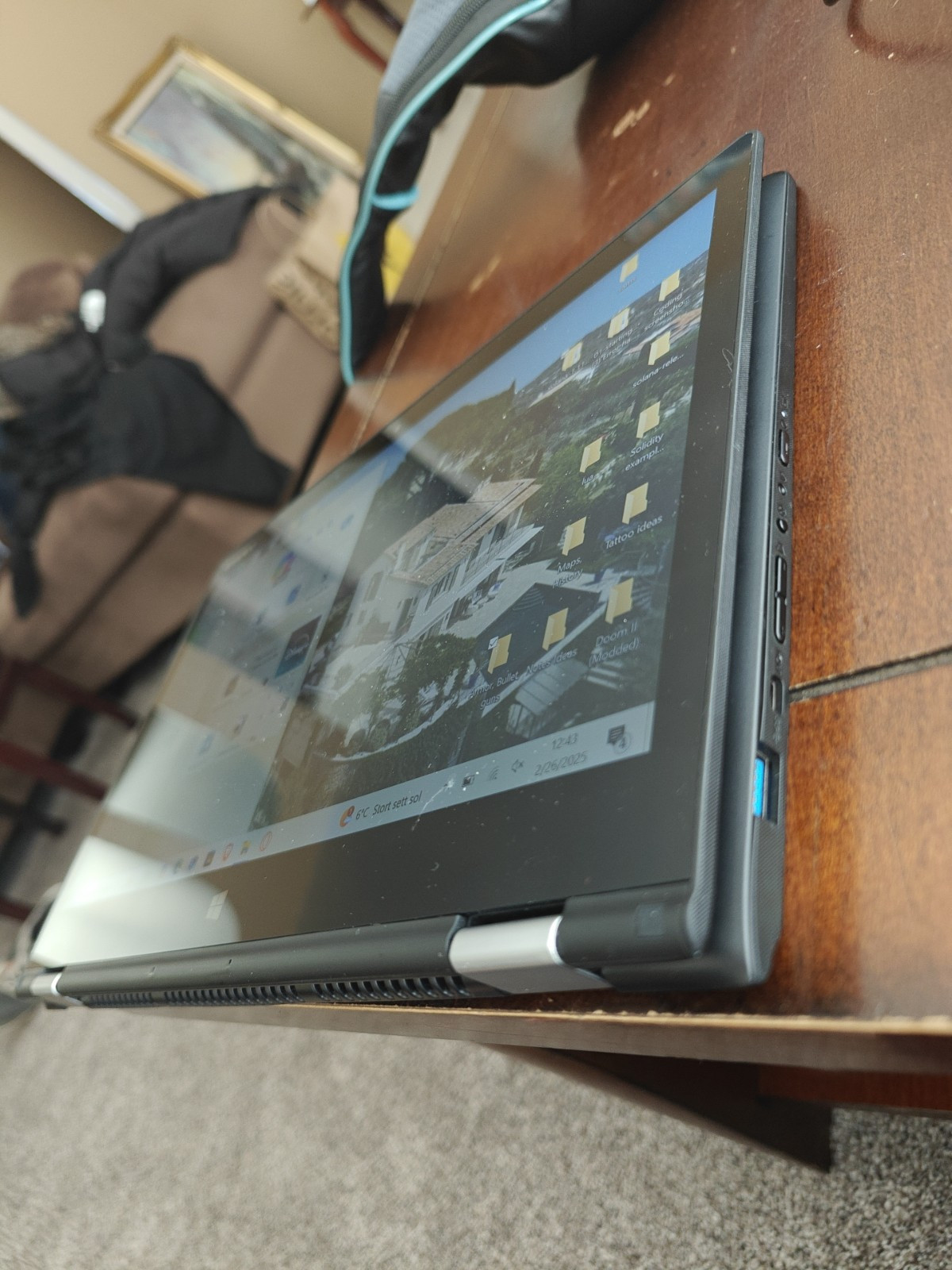 lenovo yoga 700 14isk, i7 6th Gen, Touch Screen, Foldable