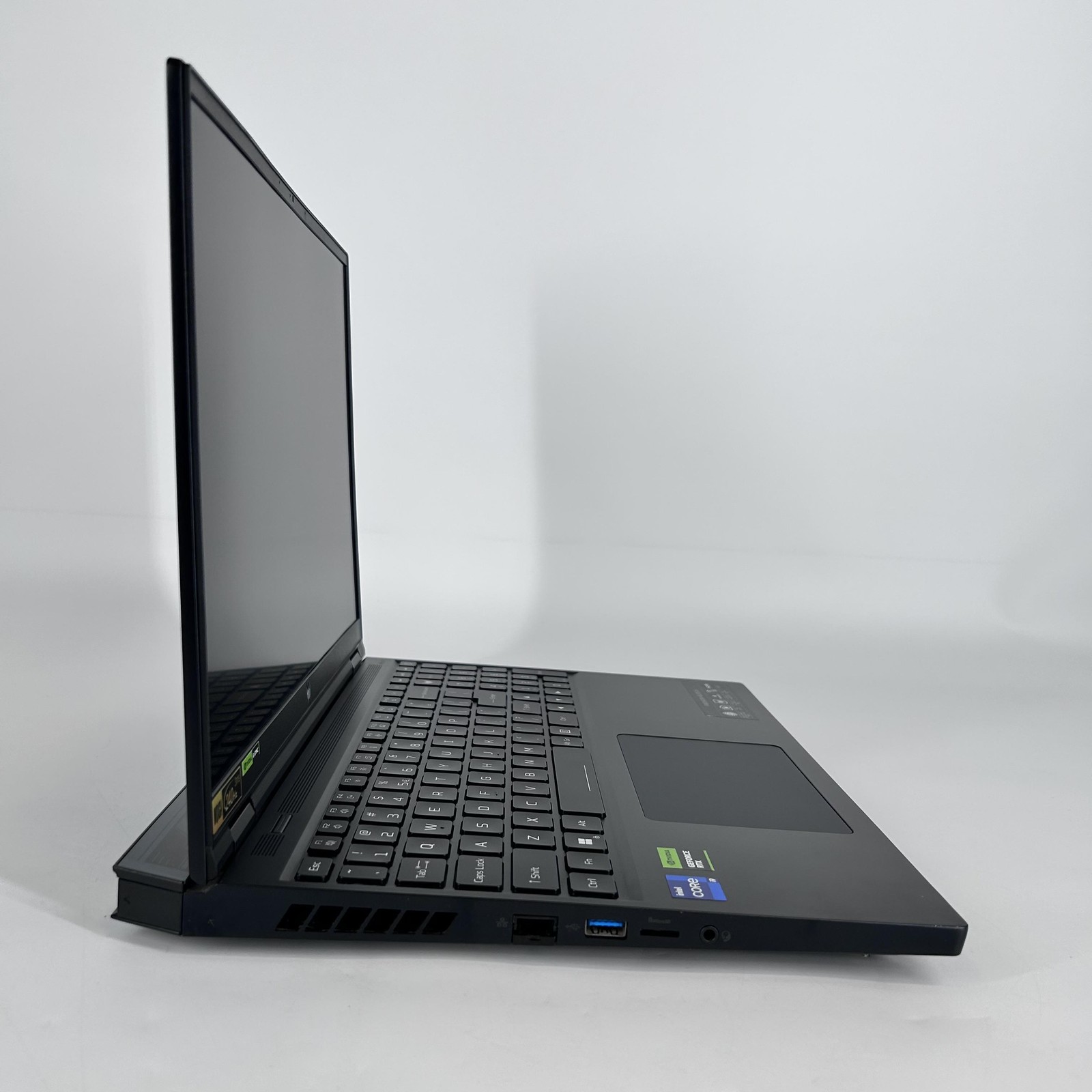 Acer Predator Helios 16 QHD+ i9-13900HX 16GB 1TB SSD RTX 4080 Bad Charging Port