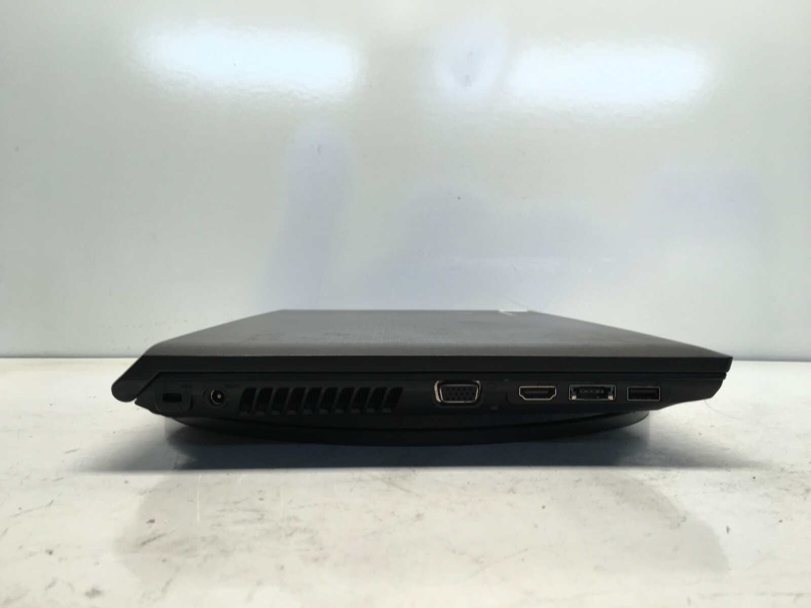 Lenovo ThinkPad B575 AMD E-350 1.6GHz 4 GB NO HDD