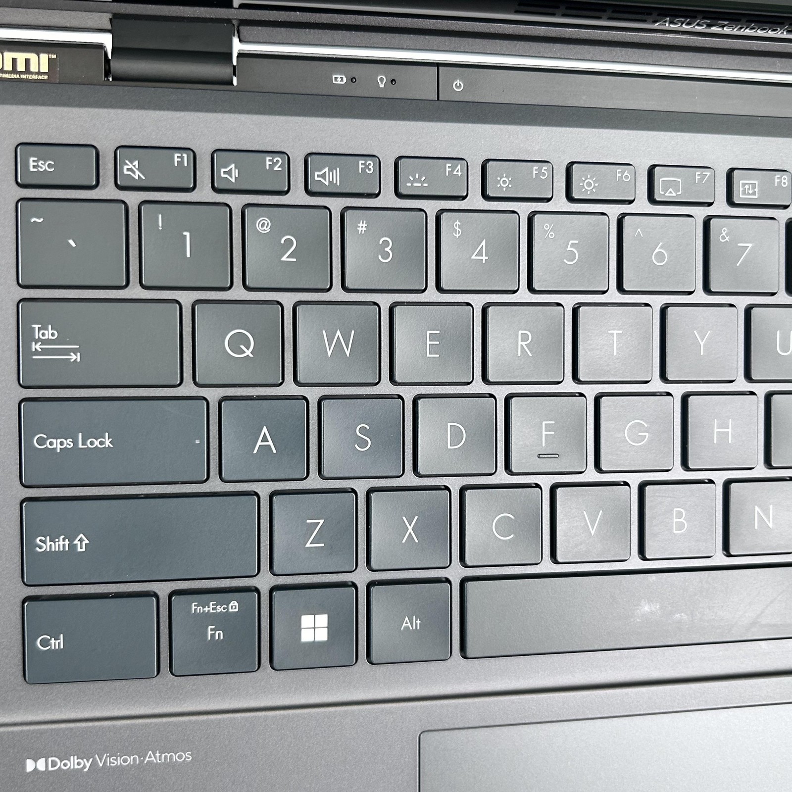 Asus Zenbook Duo 14 QHD+ TOUCH 2.5 GHz Ultra 9 185H 32GB 1TB SSD FRAME SPLIT
