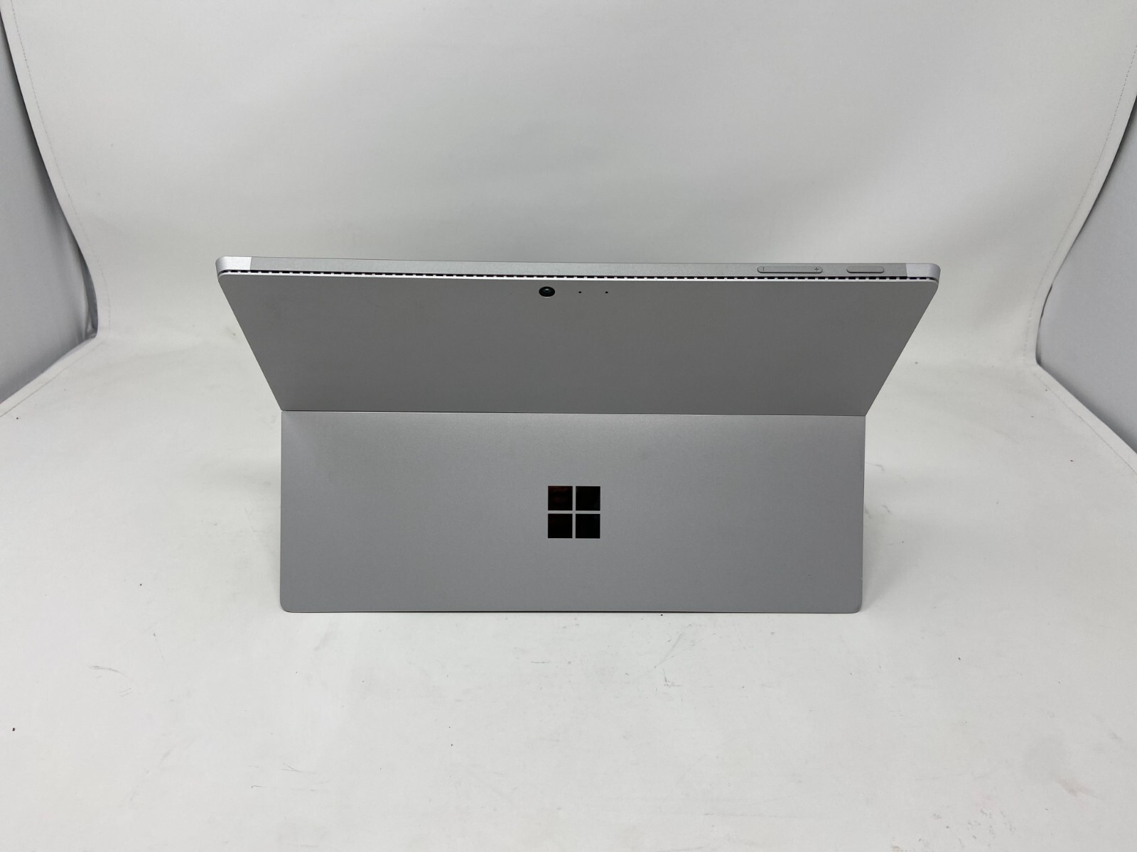 Microsoft Surface Pro 4 Core m3-6y30 2.2GHz 4GB RAM 128GB SSD Win 10 Tablet