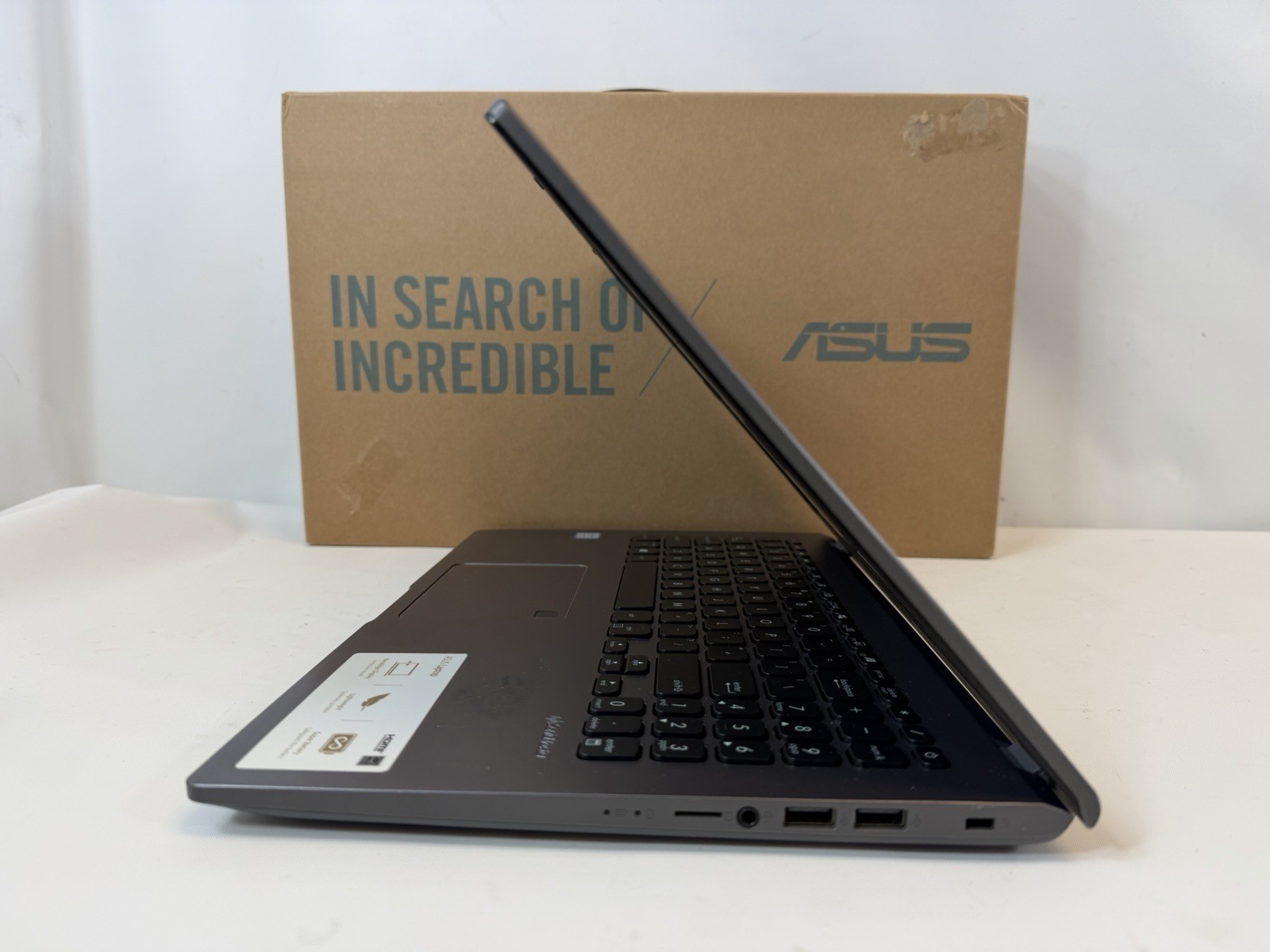 ASUS Vivobook X509FA-RH3 15″ Intel i3-8145U 8GB DDR4 512GB SSD Windows 11 Home