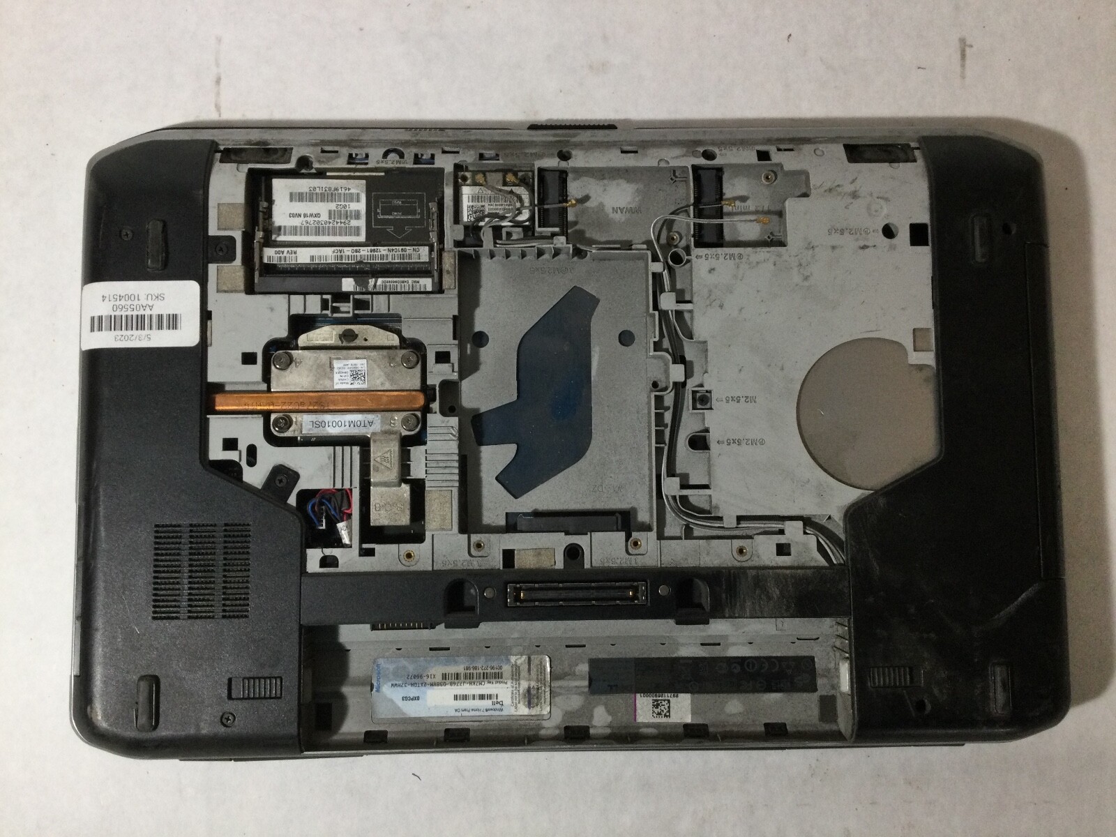 DELL LATITUDE E5530 – BOOTS TO BIOS – INTEL I5 3210 – NO RAM -READ DESCRIP – BB!