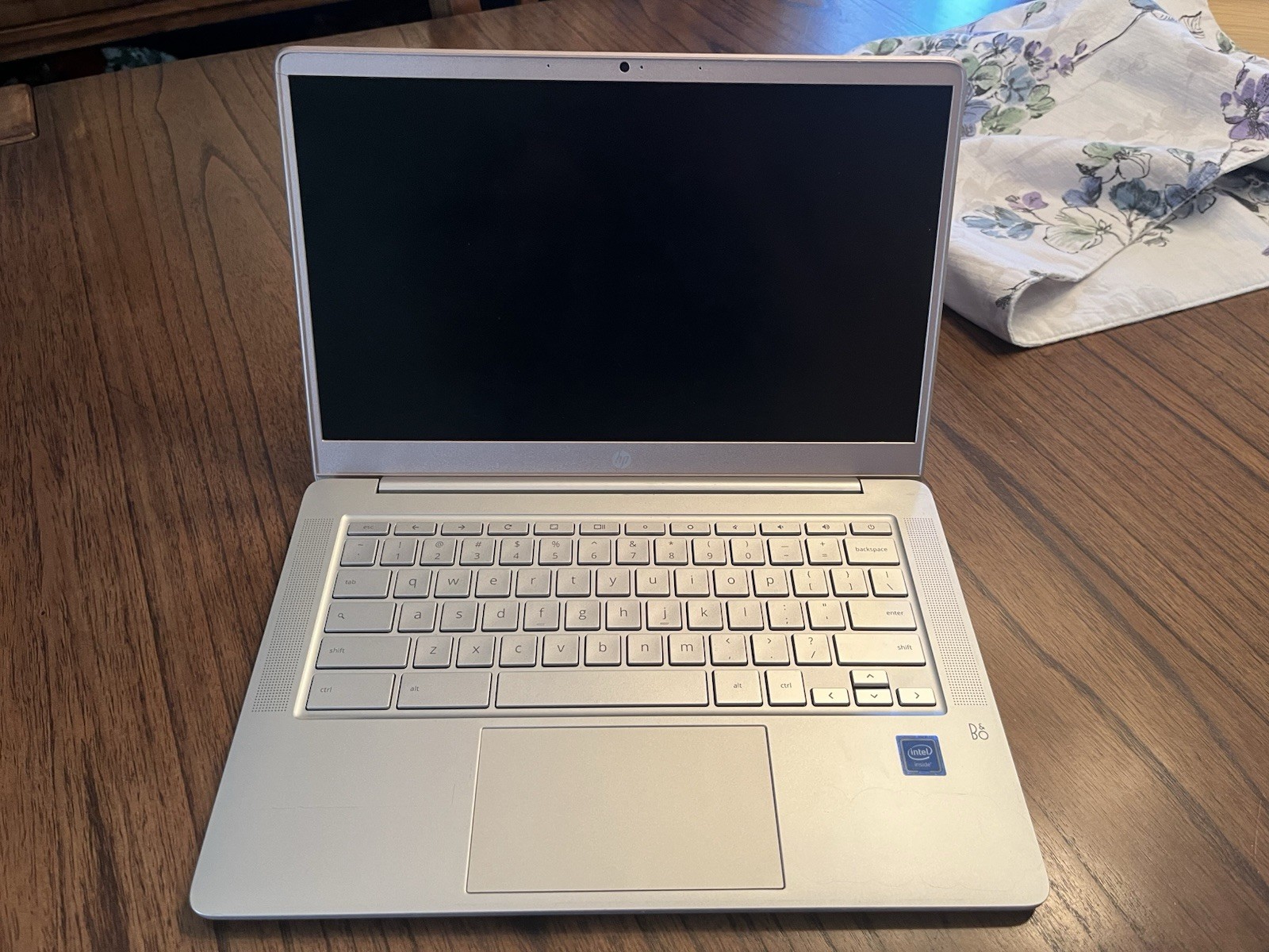 HP Chromebook 14″ Intel Laptop Rose gold Chrome OS USB-C Wi-Fi Webcam Used