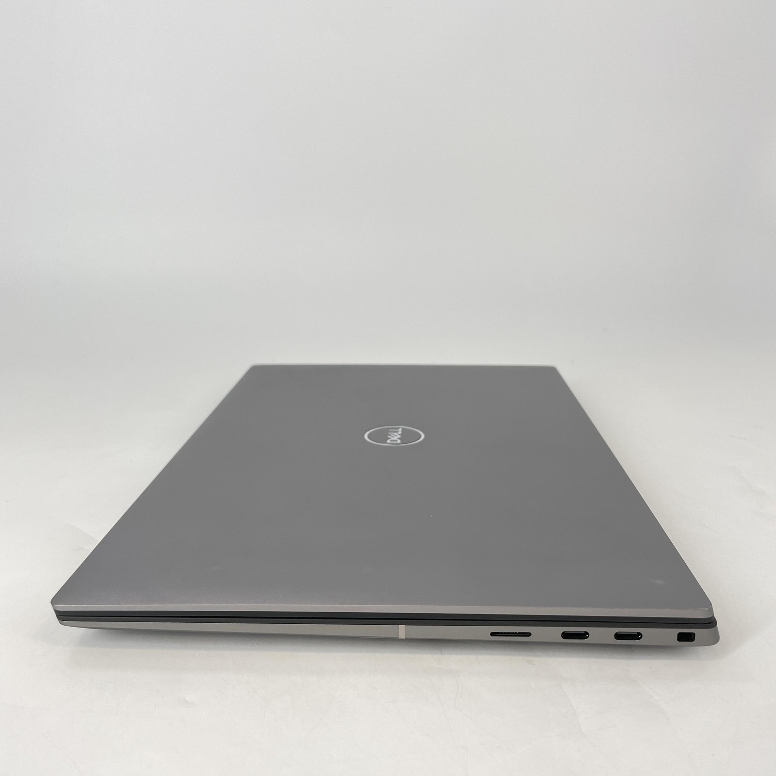 Dell Precision 5490 14 Gray FHD+ 3.8 GHz Ultra 7 165H 32GB 1TB SSD Very Good