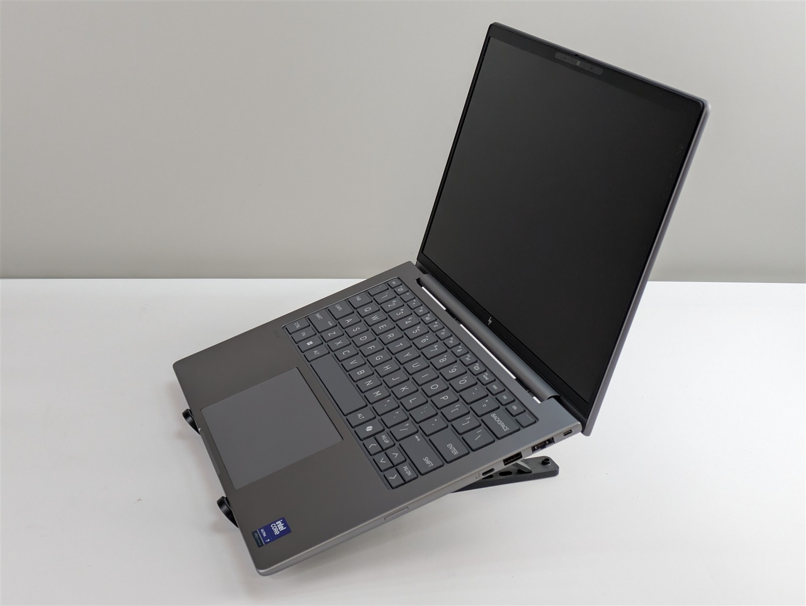 HP ZBook 8 G1i 14″ Intel Ultra 7 265U 16GB RAM 512GB SSD WUXGA W11P (26988)