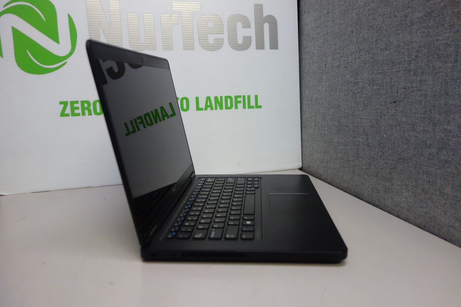 Dell Latitude E5450 14″ i5-5200U 2.2GHz 8GB/240GB UBUNTU Laptop +AC [BADBTRY]