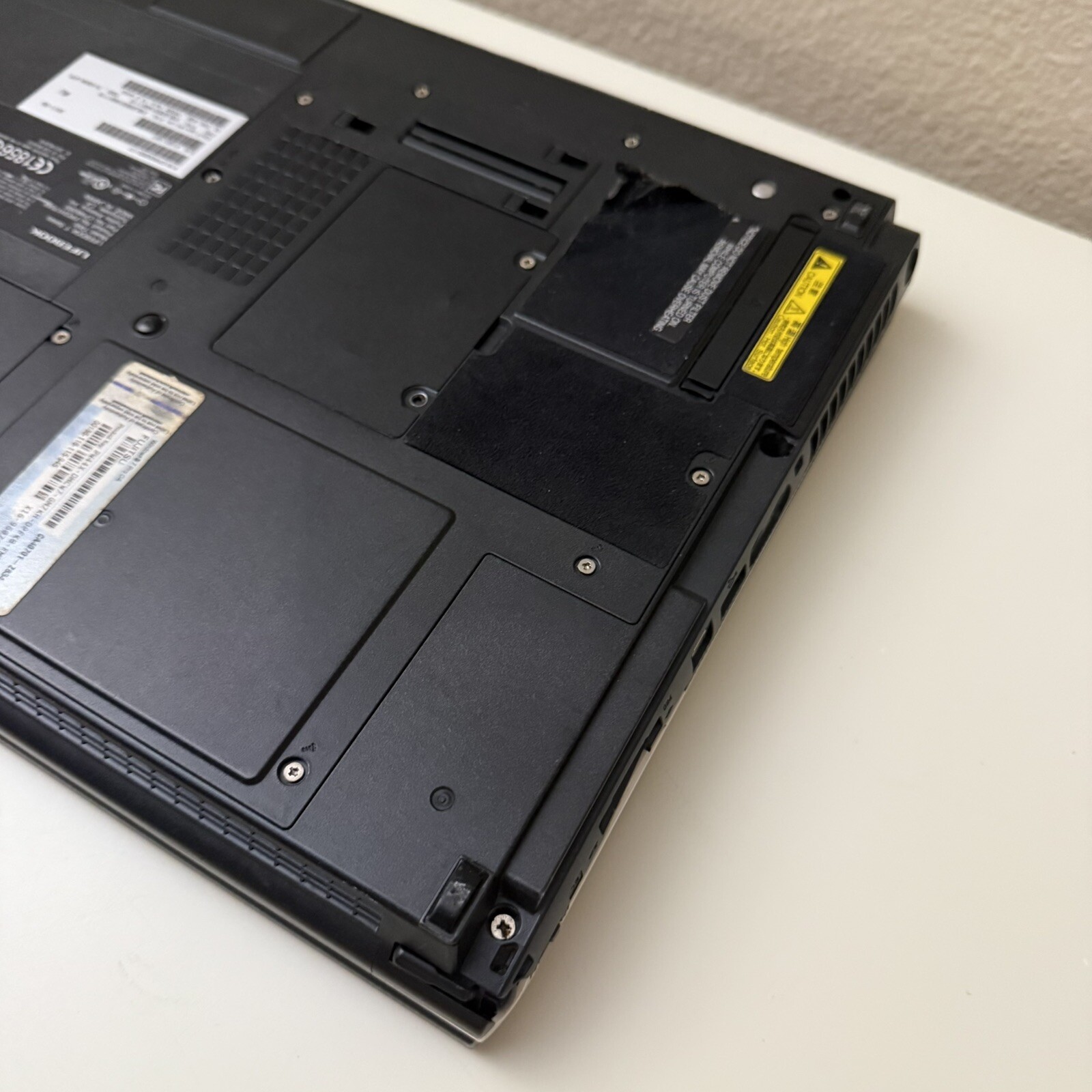 Fujitsu Lifebook T900, Intel core i5-M520 @2.40GHz, 6GB Ram Windows Vista